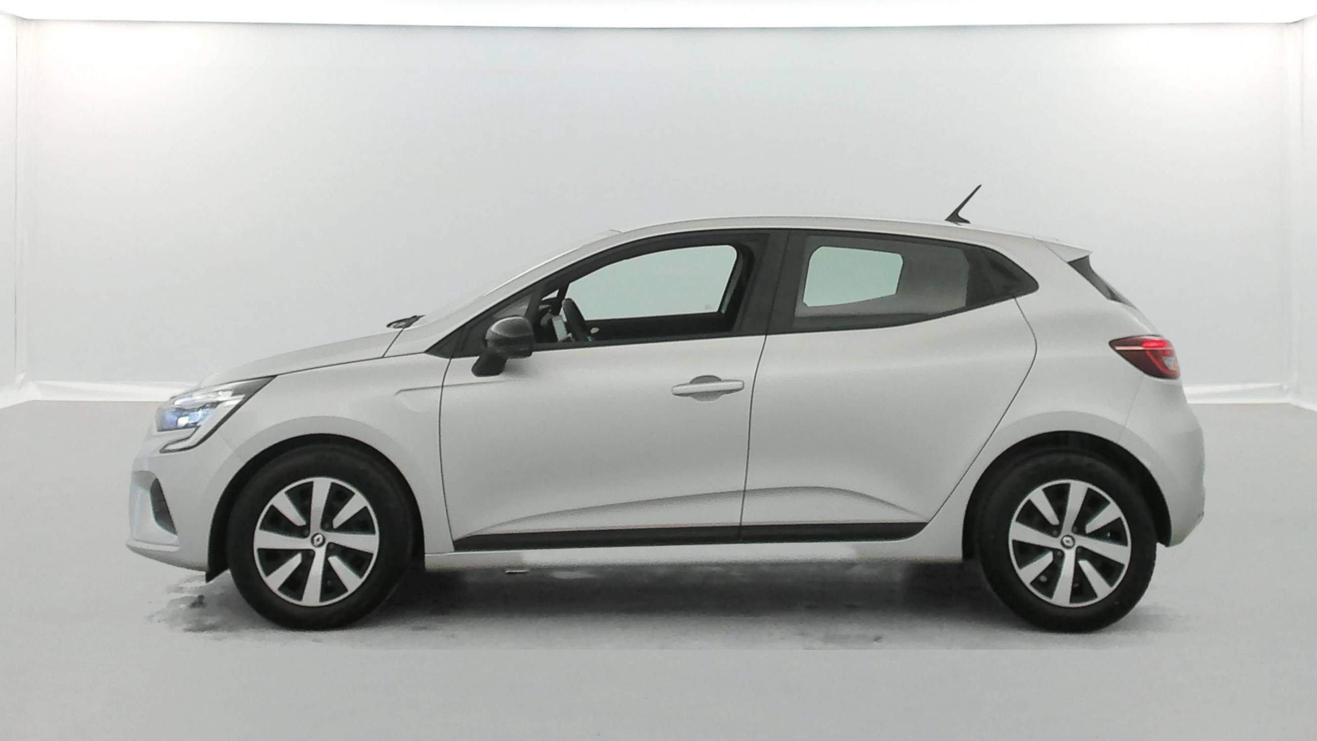 Vente en ligne Renault Clio 5 Clio TCe 90 au prix de 13 690 €