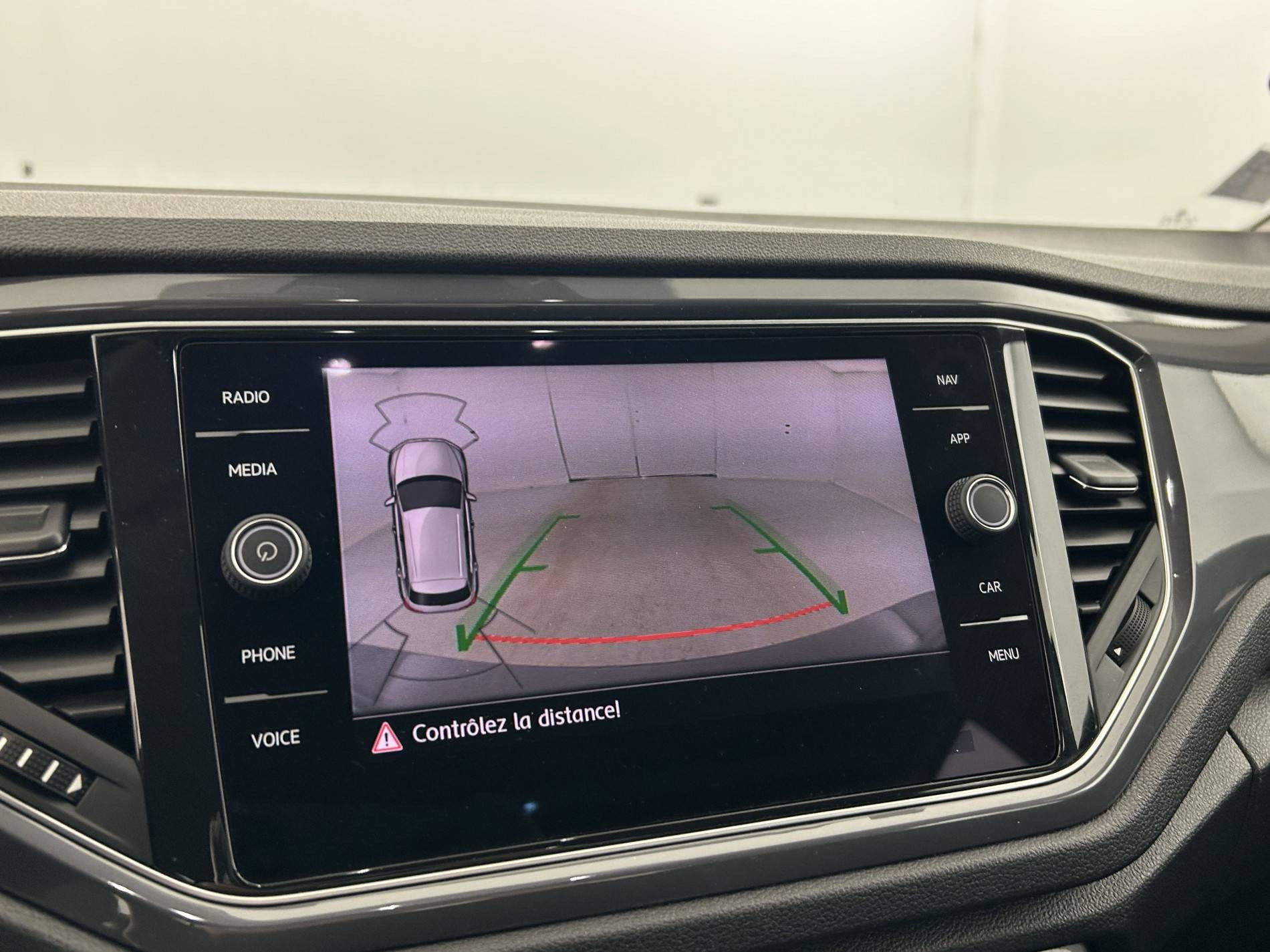 Vente en ligne Volkswagen T-Roc  1.0 TSI 115 Start/Stop BVM6 au prix de 17 990 €