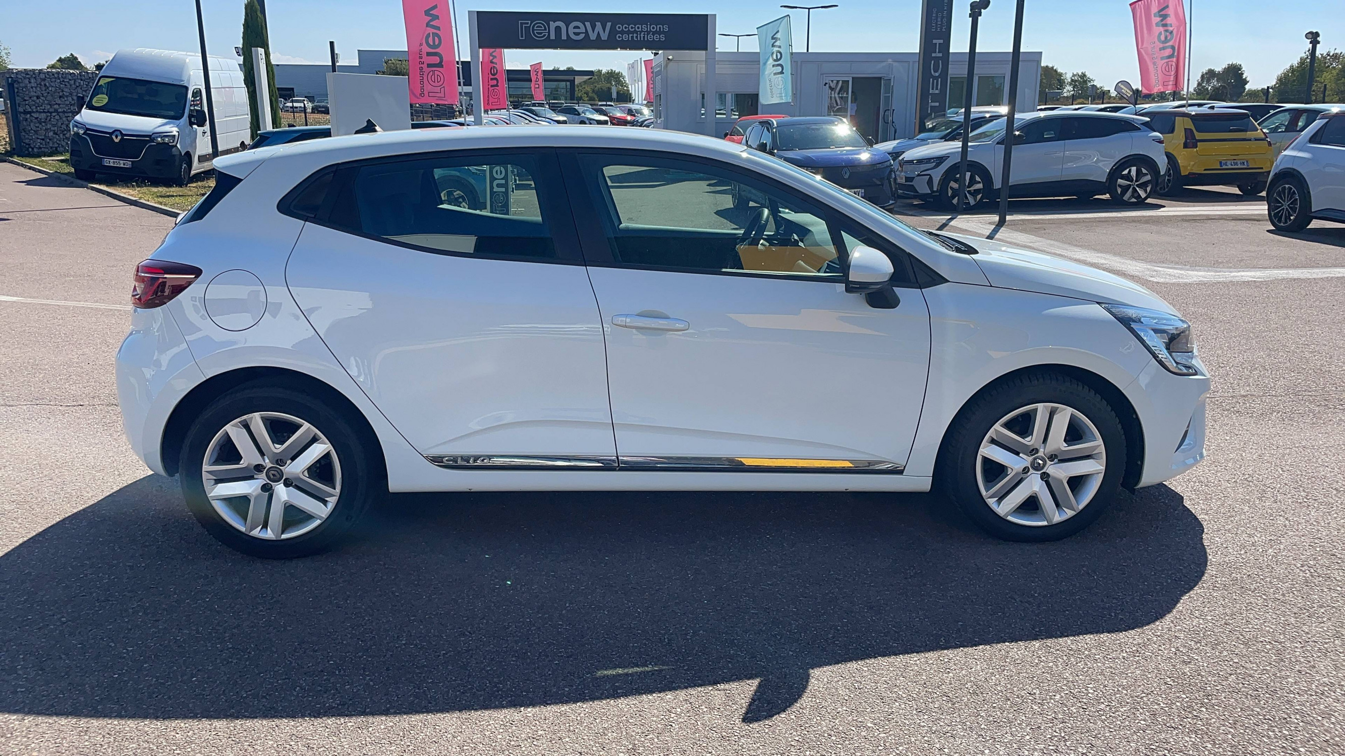 Vente en ligne Renault Clio 5 Clio TCe 90 X-Tronic - 21N au prix de 14 991 €