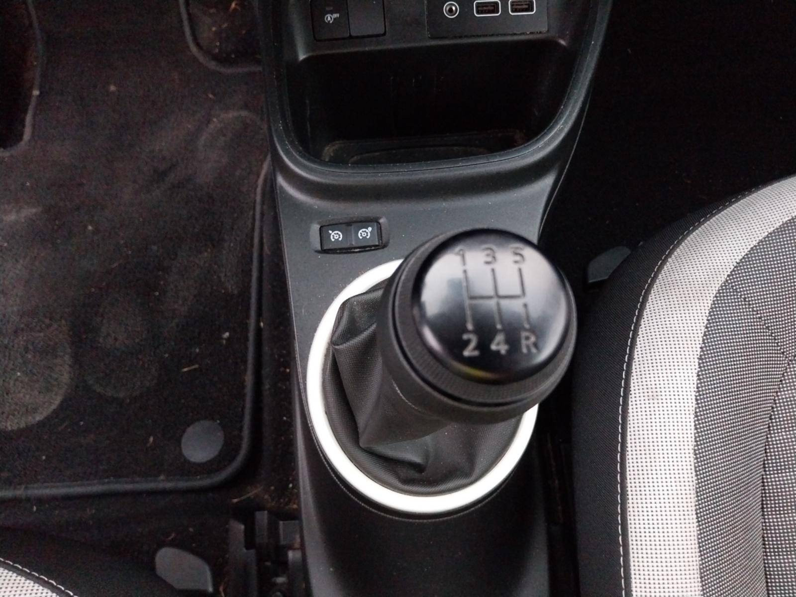Vente en ligne Renault Twingo 3  SCe 65 au prix de 11 490 €