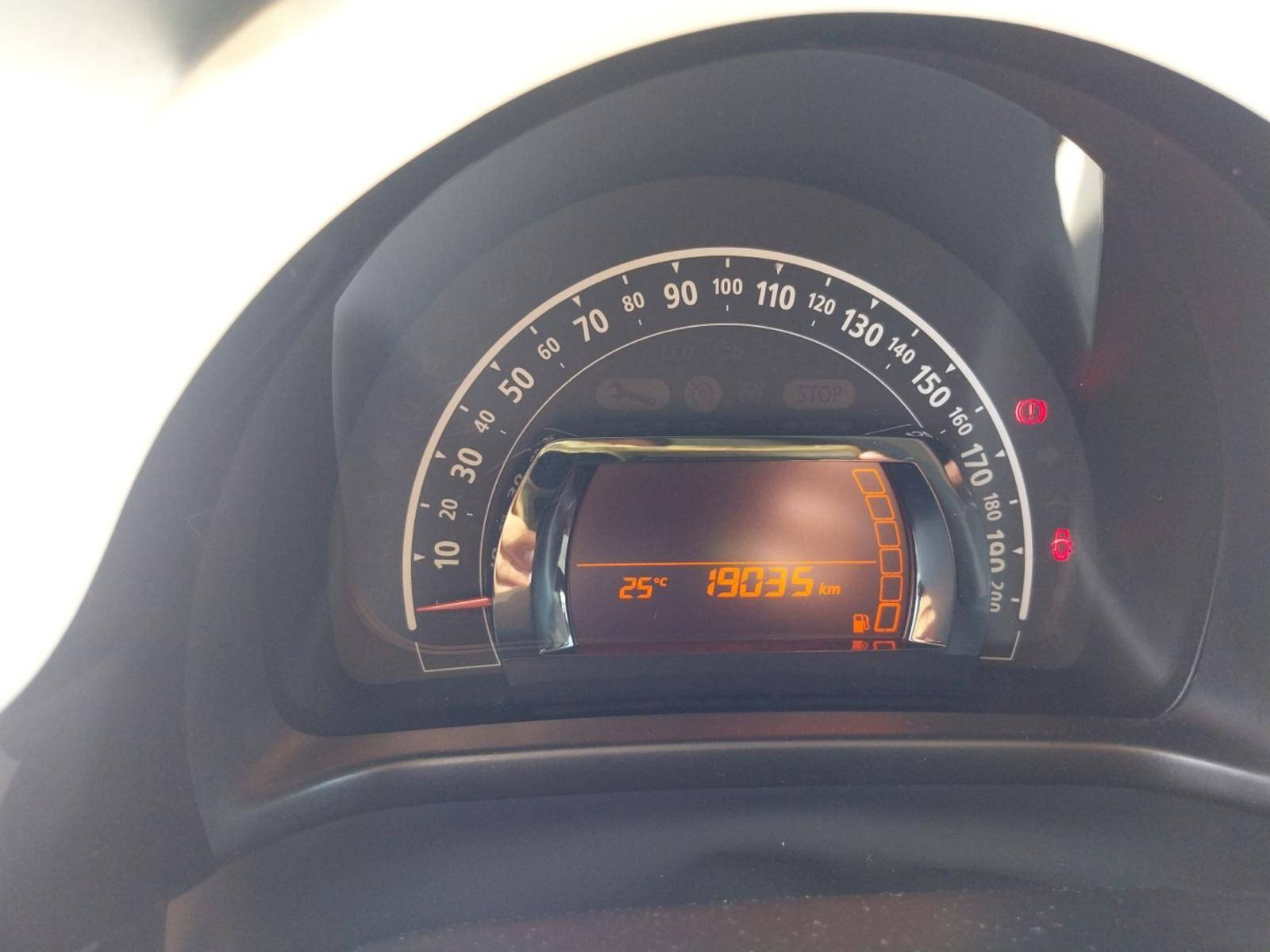 Vente en ligne Renault Twingo 3  SCe 65 au prix de 12 990 €