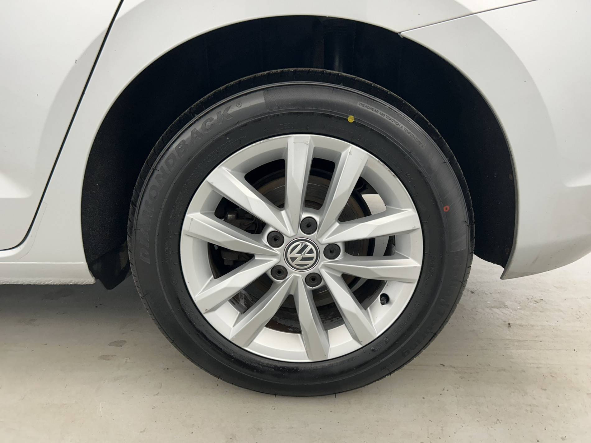 Vente en ligne Volkswagen Touran Touran 1.6 TDI 115 BMT 7pl au prix de 17 990 €