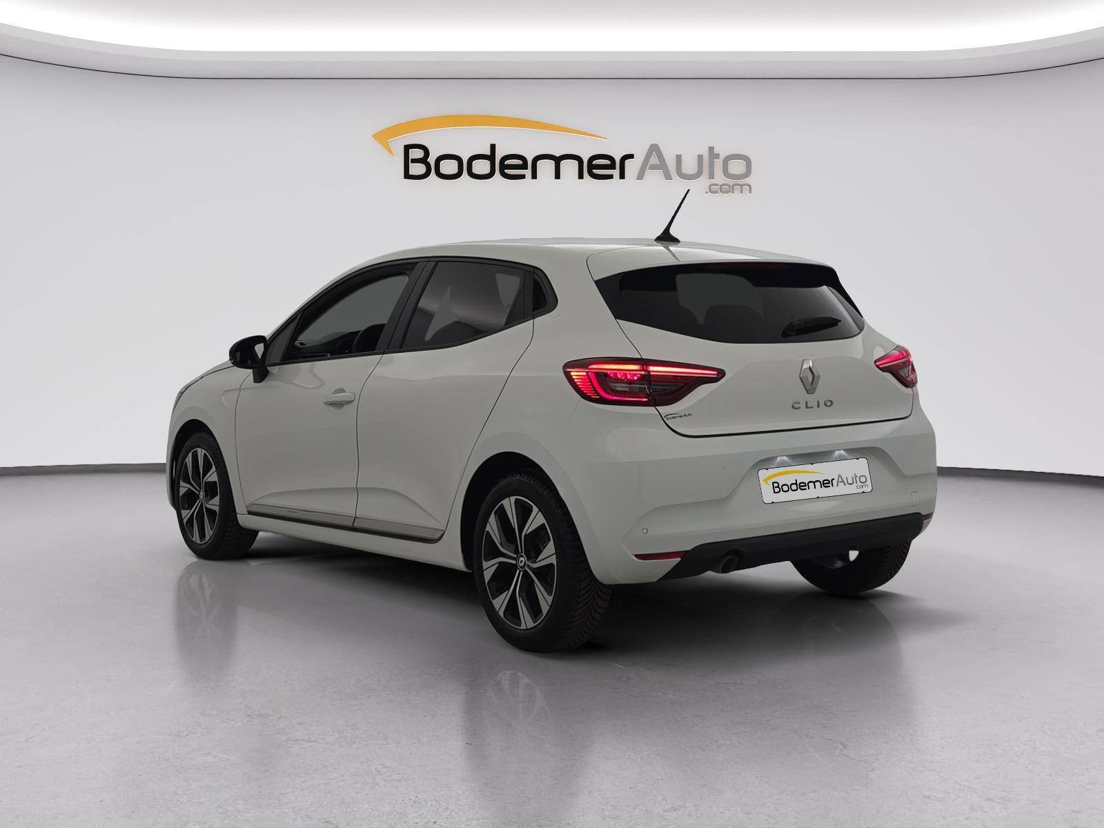 Vente en ligne Renault Clio 5 Clio TCe 90 au prix de 13 590 €