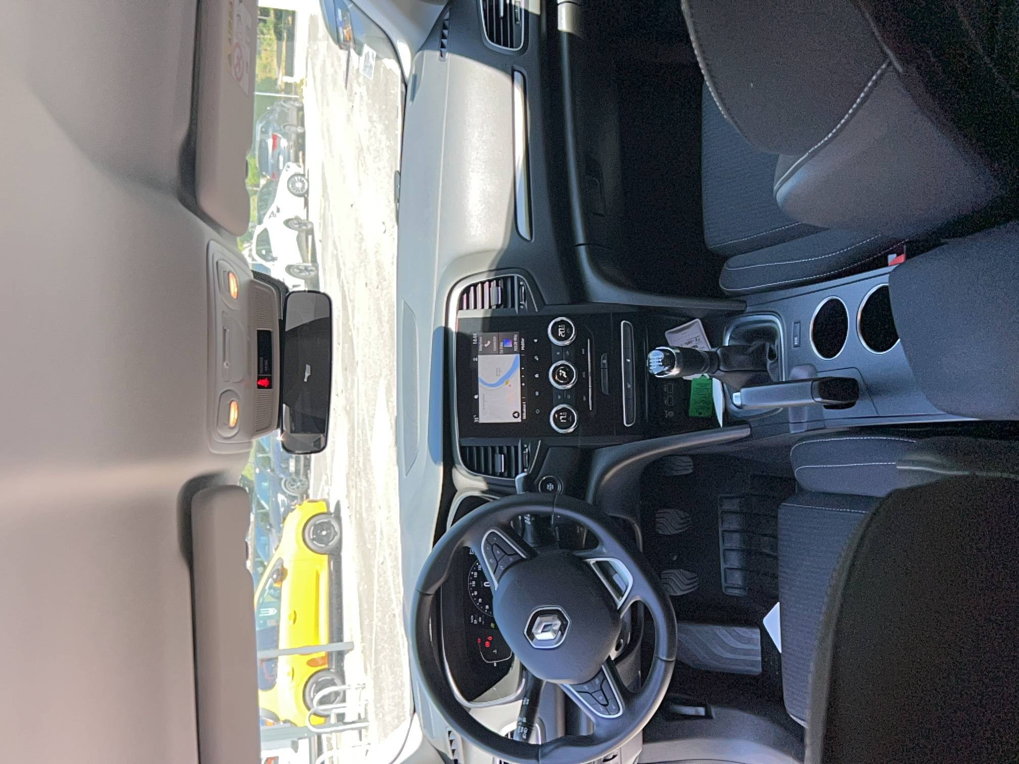Vente en ligne Renault Megane 4 Mégane IV Berline Blue dCi 115 au prix de 14 290 €