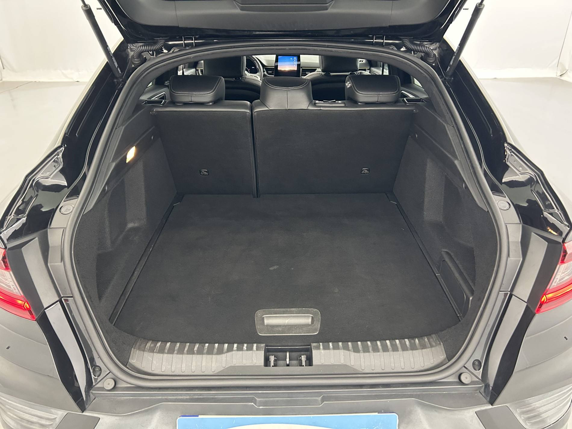 Vente en ligne Renault Arkana  E-Tech hybride 145 - 22 au prix de 21 990 €