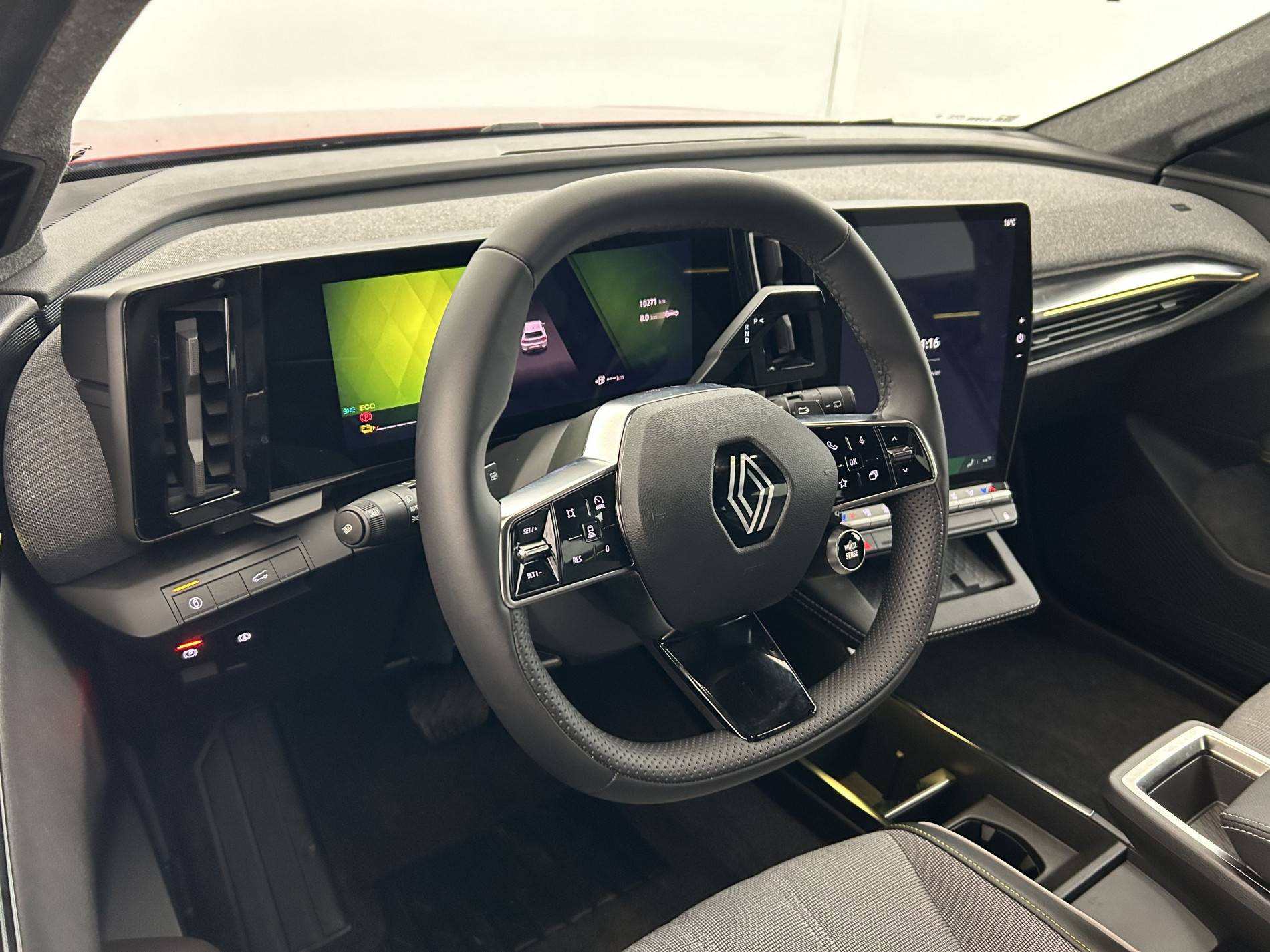 Vente en ligne Renault Scenic E-Tech  220 ch grande autonomie au prix de 37 990 €