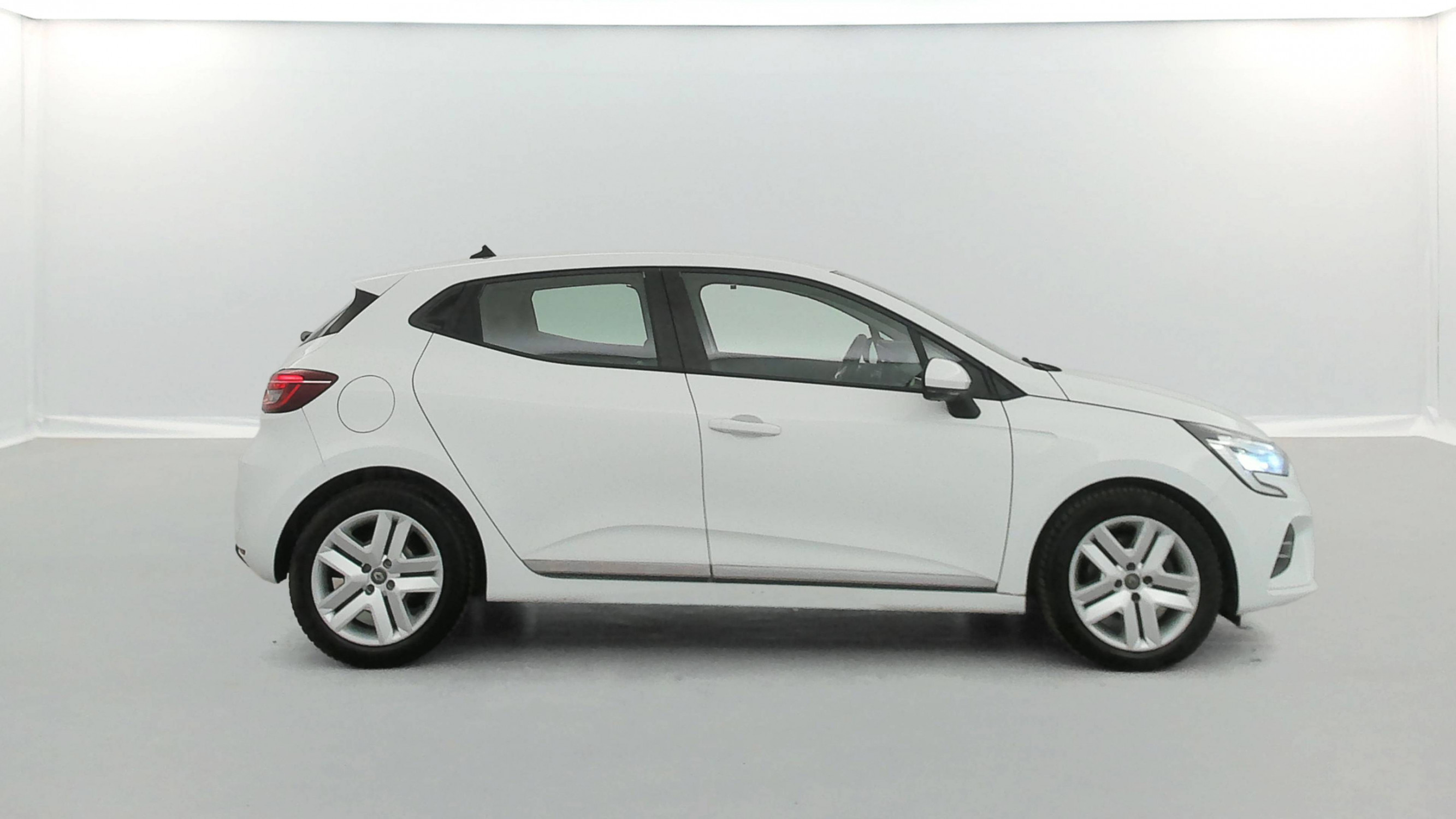 Vente en ligne Renault Clio 5 Clio Blue dCi 85 au prix de 13 490 €
