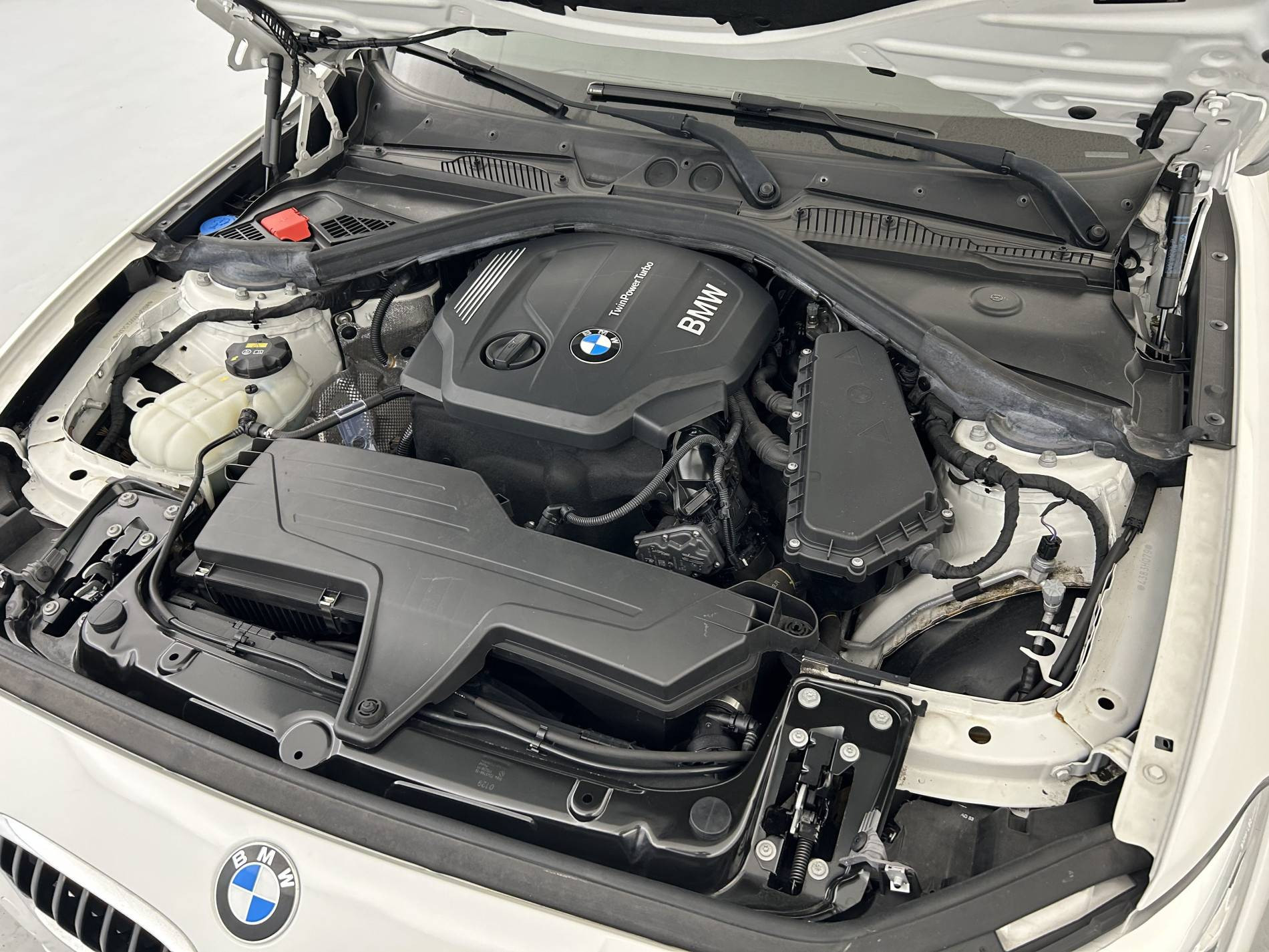 Vente en ligne Bmw Série 1 116d 116 ch BVA8 au prix de 18 990 €