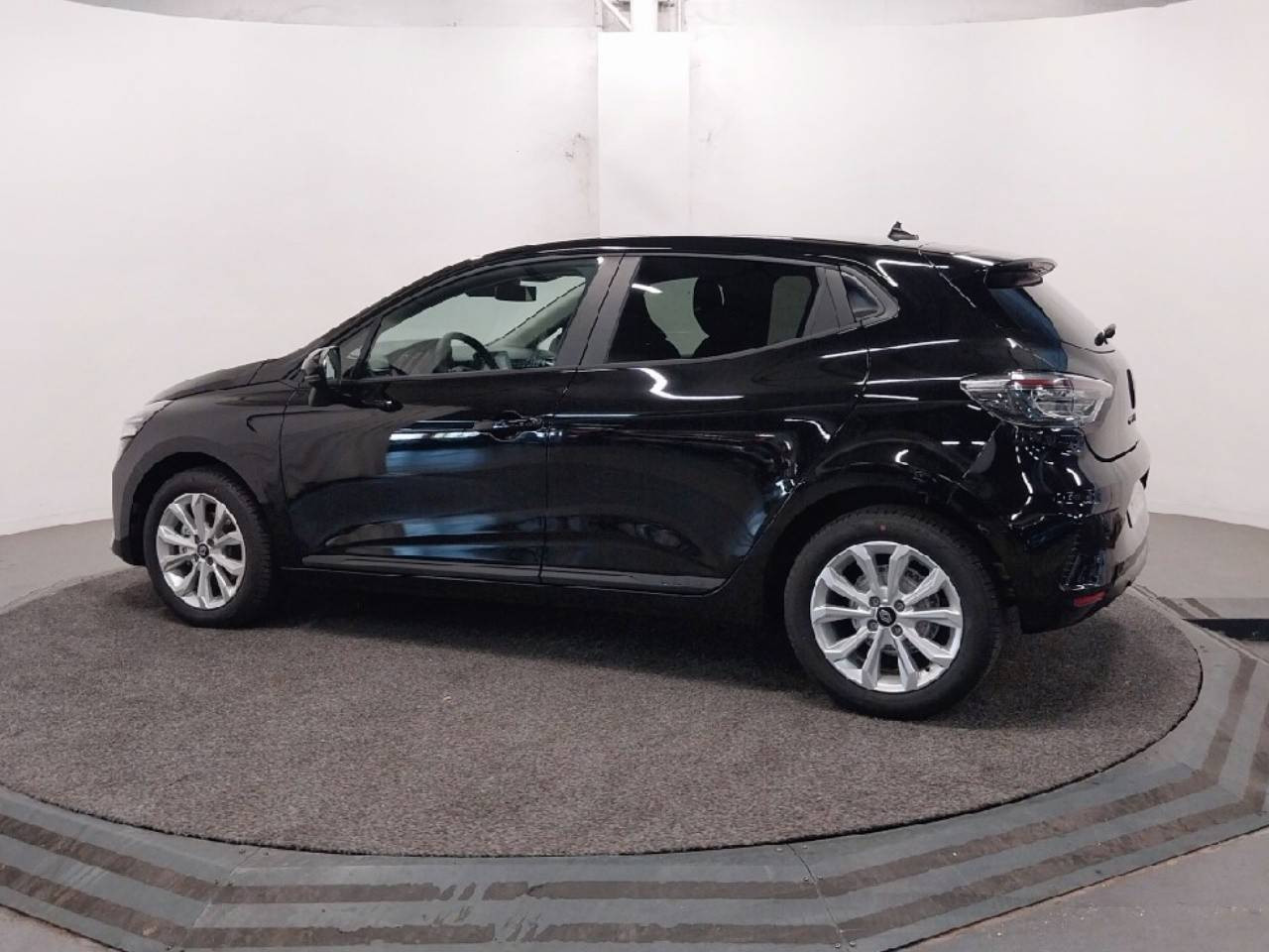 Vente en ligne Renault Clio 5 Clio Blue dCi 100 ch au prix de 20 190 €