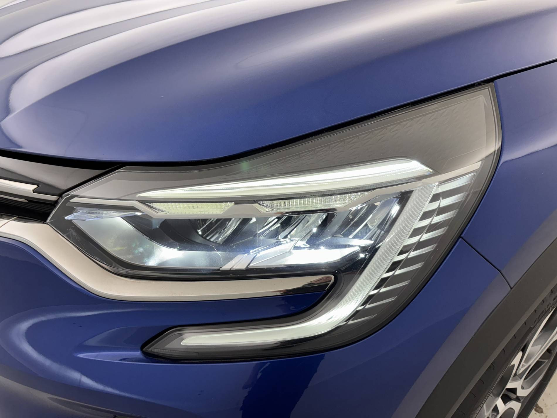 Vente en ligne Renault Captur  mild hybrid 140 au prix de 20 990 €