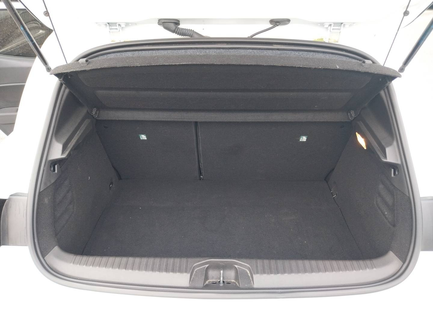 Vente en ligne Renault Clio 5 Clio E-Tech full hybrid 145 au prix de 17 990 €