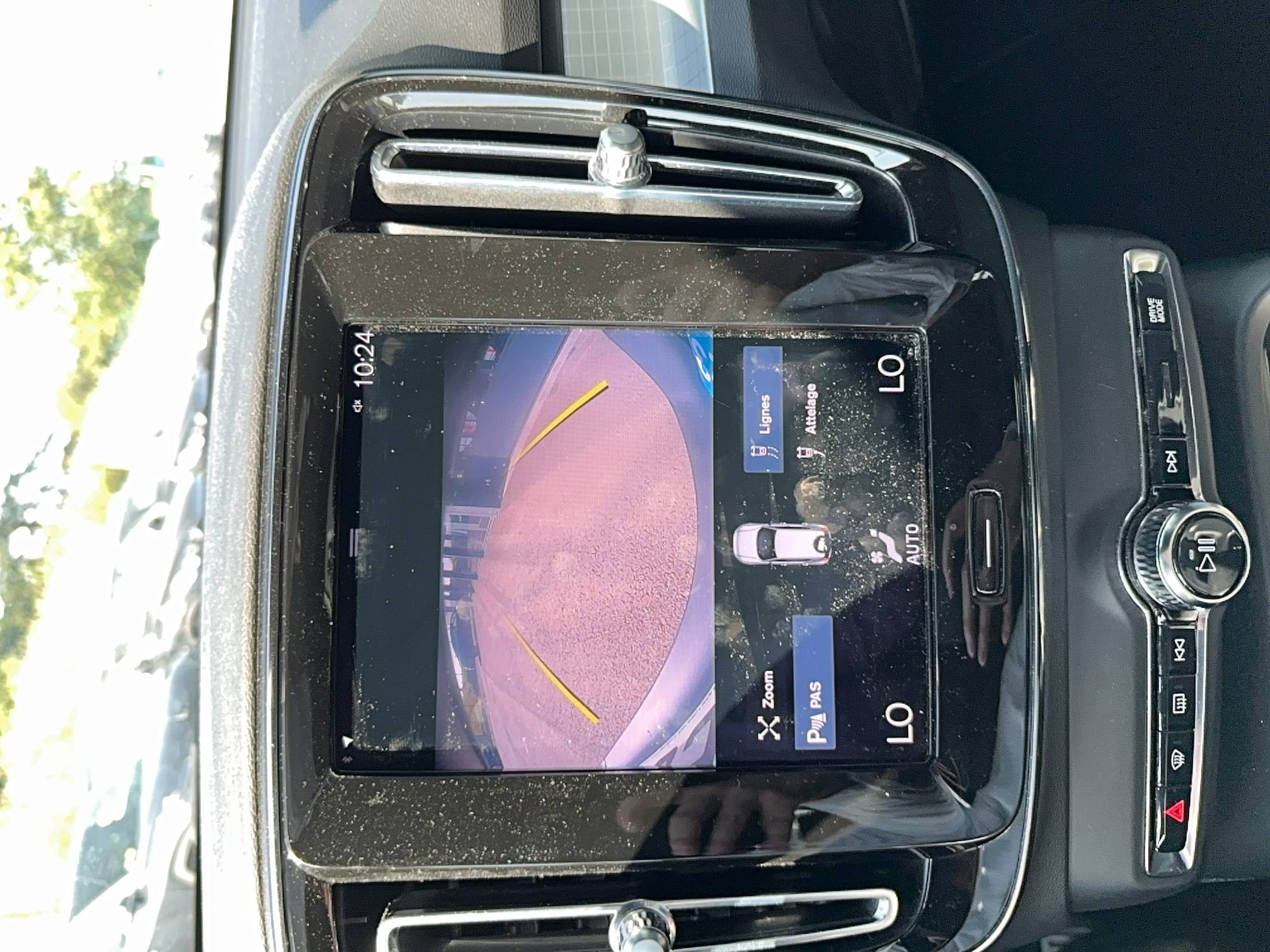 Vente en ligne Volvo XC40  T4 Recharge 129+82 ch DCT7 au prix de 26 460 €