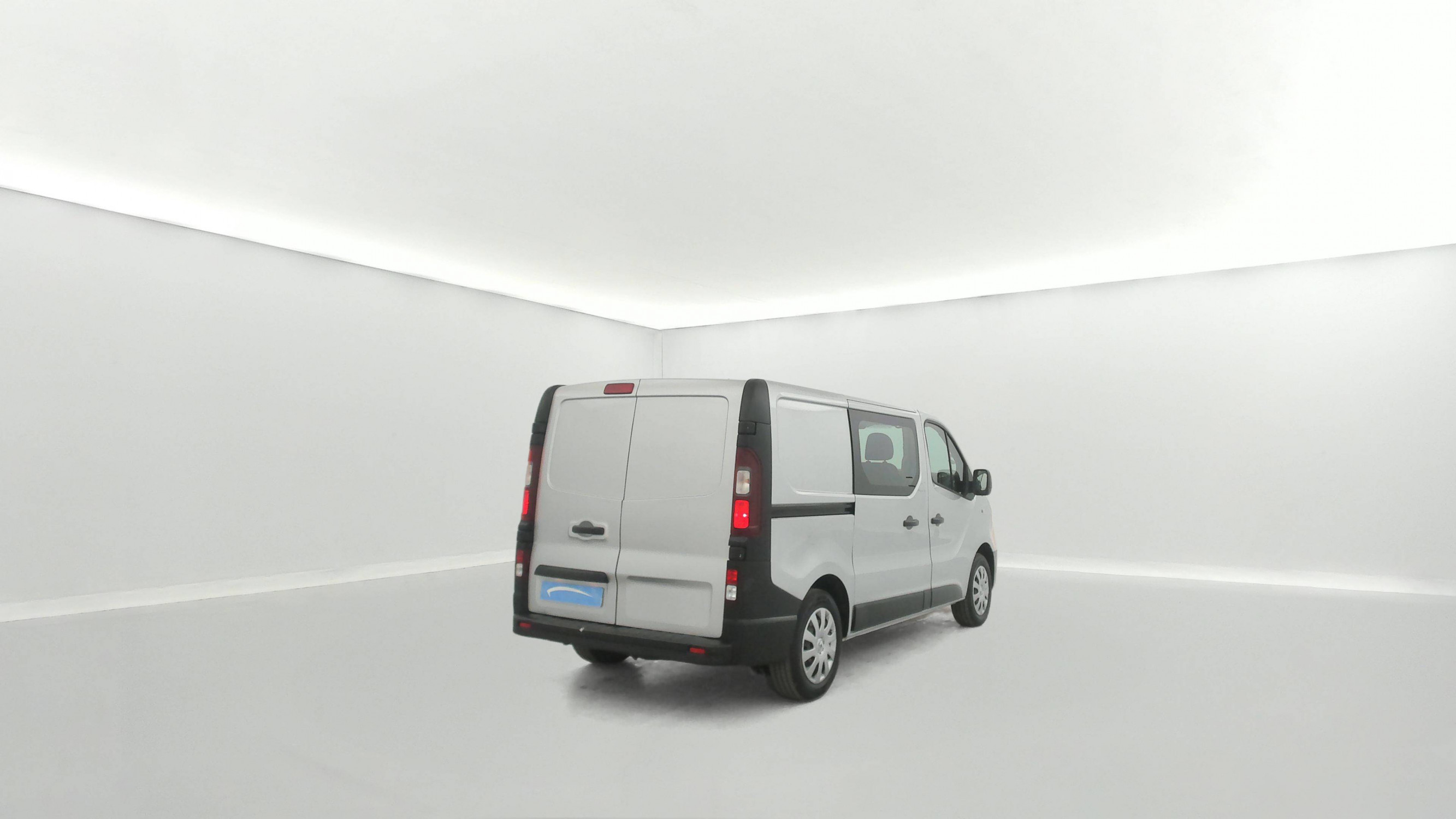 Vente en ligne Renault Trafic Cabine Approfondie TRAFIC CA L1H1 1000 KG DCI 120 E6 au prix de 15 990 €
