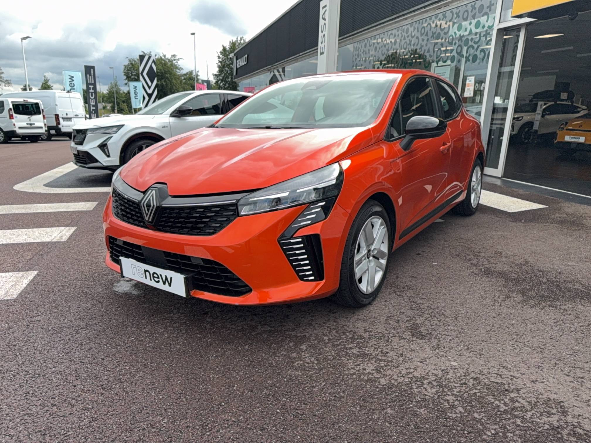 Renault Clio 5 Clio TCe 100 GPL occasion de 2024 en vente à Saint-Lô