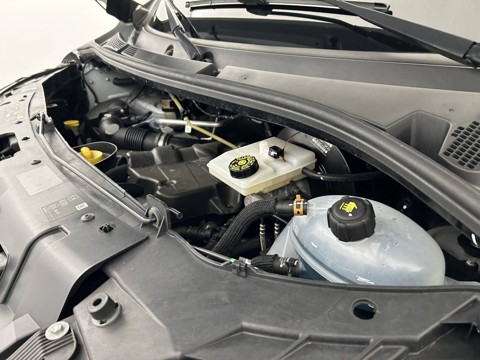 Vente en ligne Renault Master Fourgon MASTER FGN TRAC F3500 L2H2 BLUE DCI 135 au prix de 23 200 €