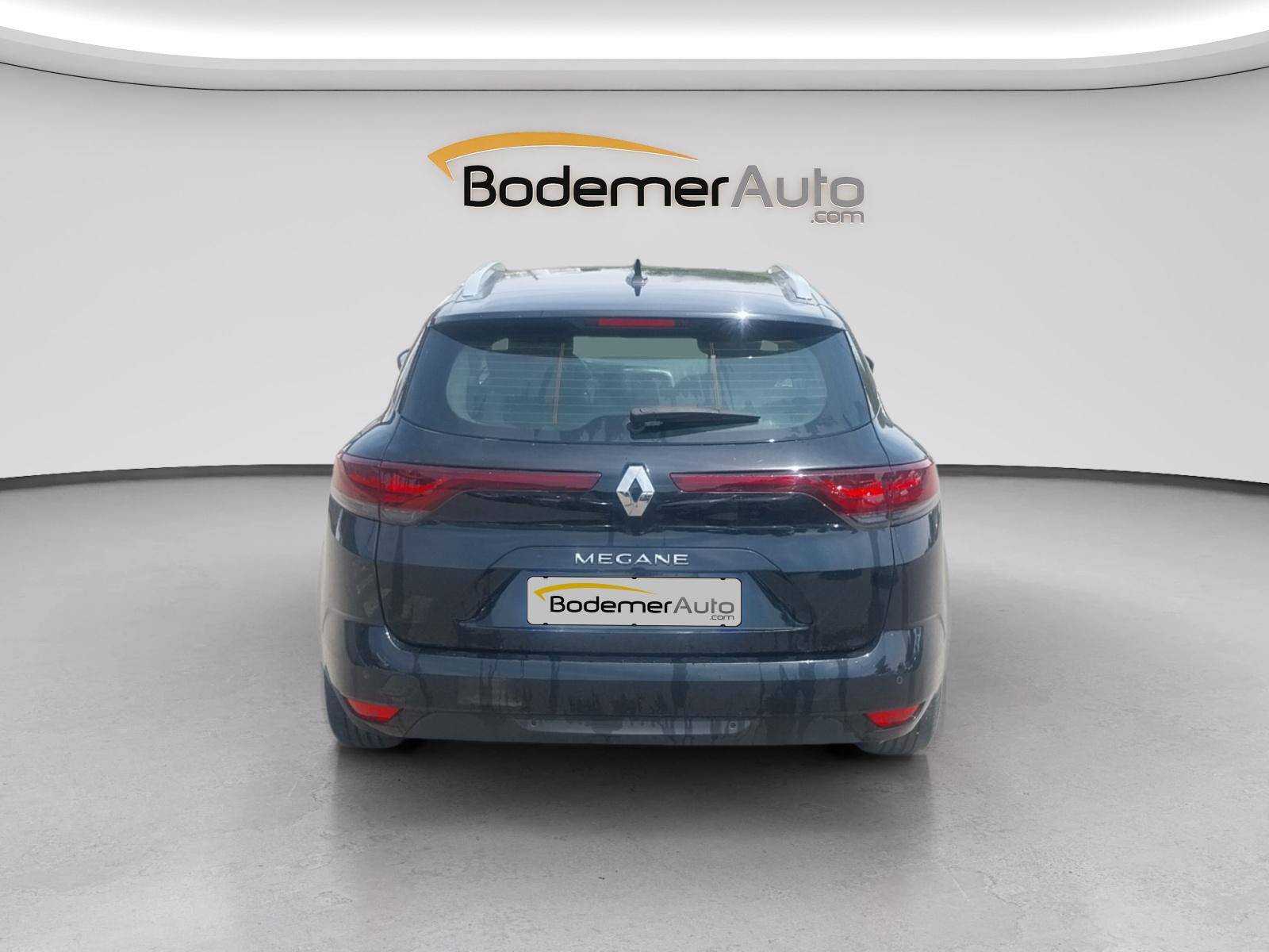 Vente en ligne Renault Megane 4 Estate  Blue dCi 115 EDC au prix de 16 990 €