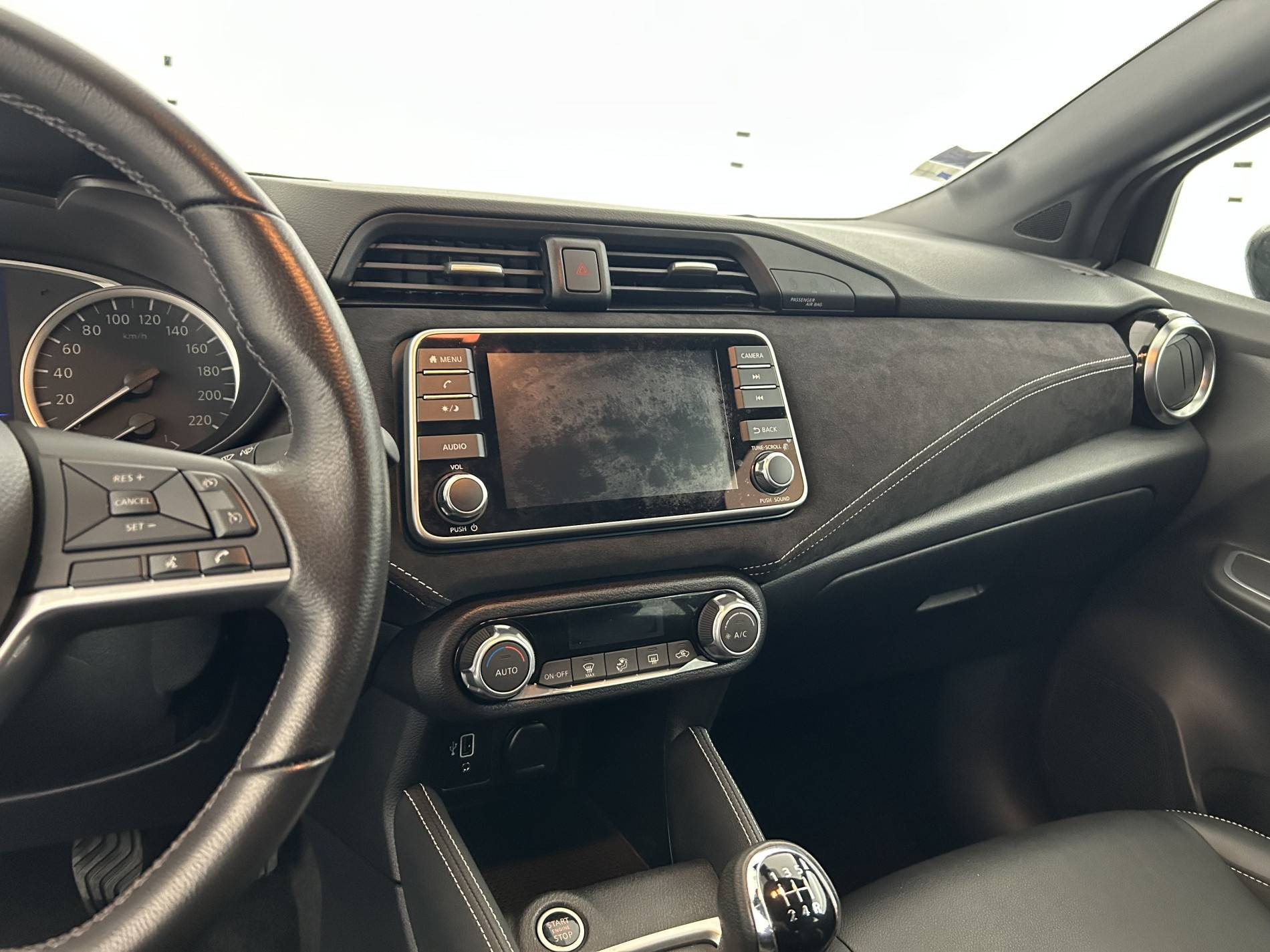 Vente en ligne Nissan Micra Micra IG-T 100 au prix de 13 290 €