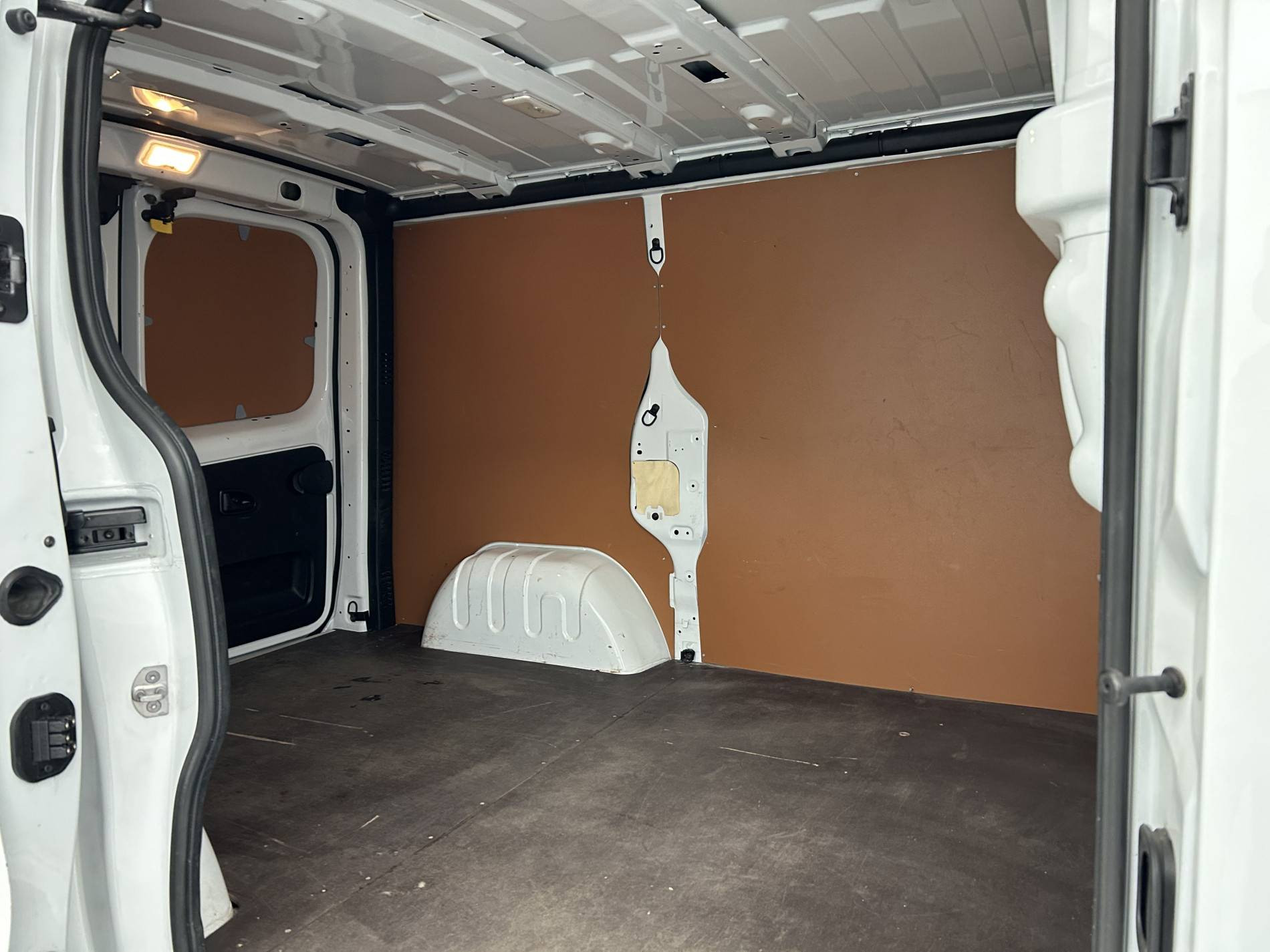 Vente en ligne Renault Trafic 3 Fourgon TRAFIC FGN L1H1 2800 KG BLUE DCI 110 au prix de 20 990 €