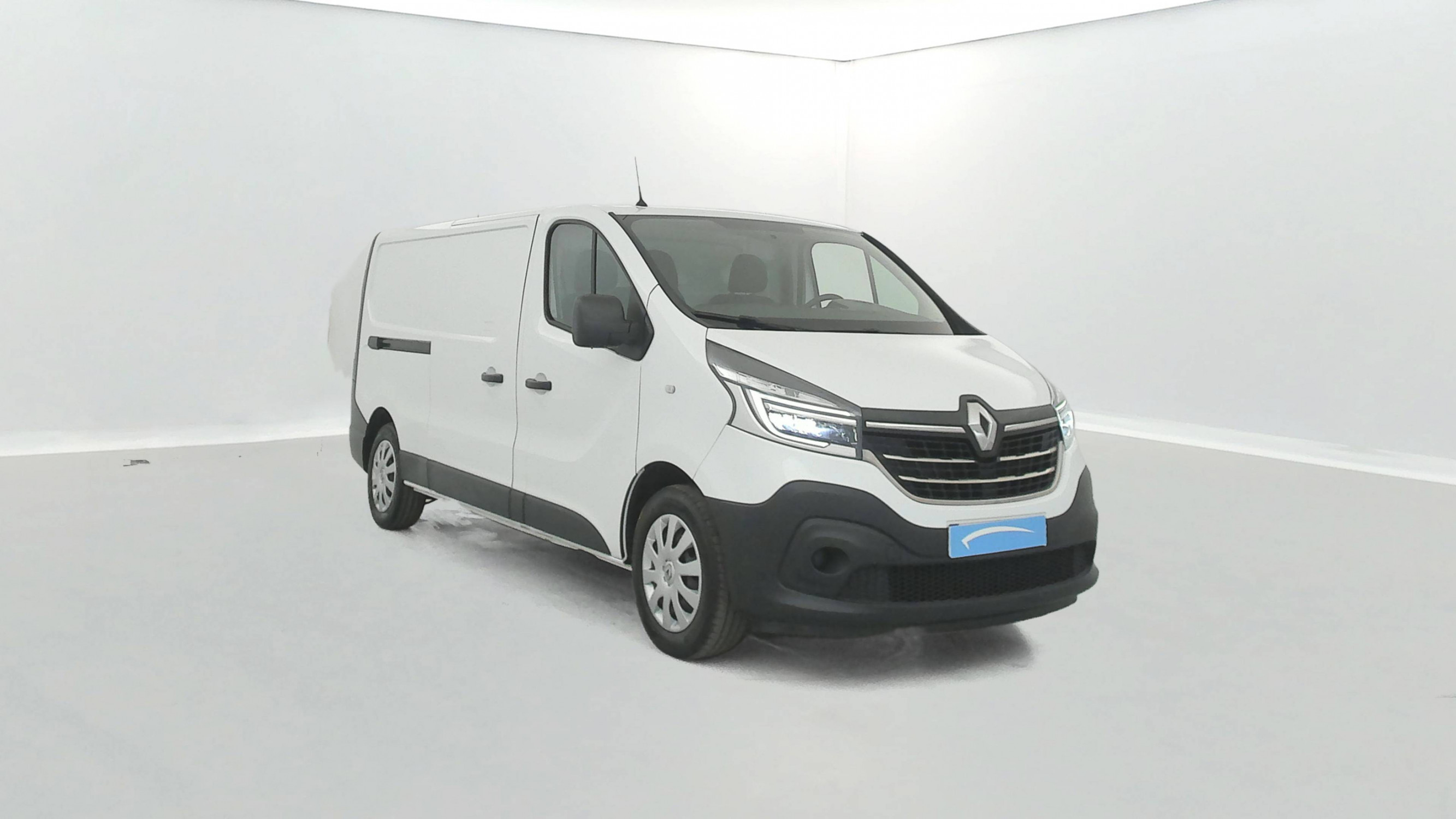 Vente en ligne Renault Trafic 3 Fourgon TRAFIC FGN L2H1 1300 KG DCI 120 au prix de 18 490 €