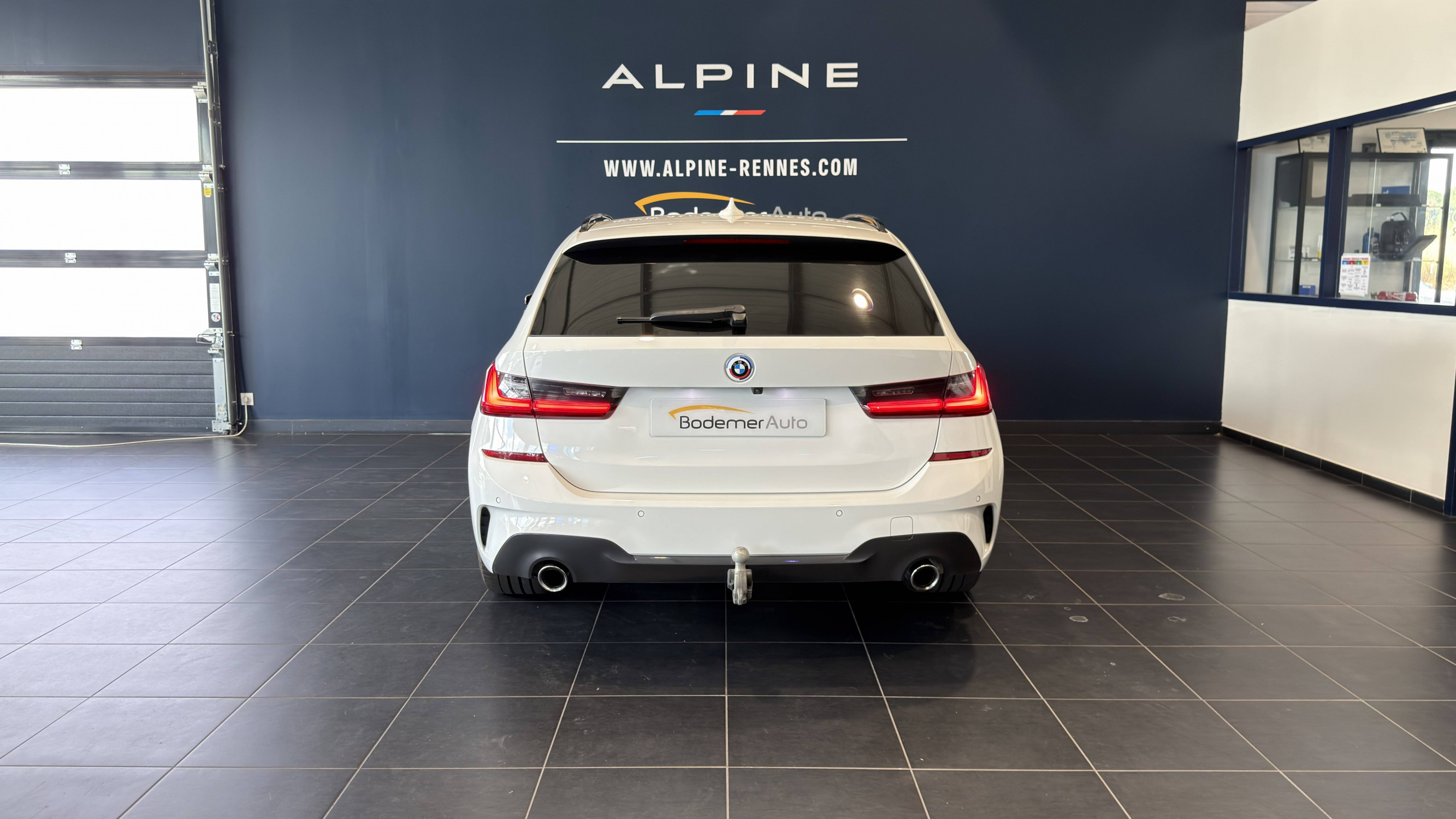 Vente en ligne Bmw Série 3 Touring Touring 330d 286 ch BVA8 au prix de 47 990 €