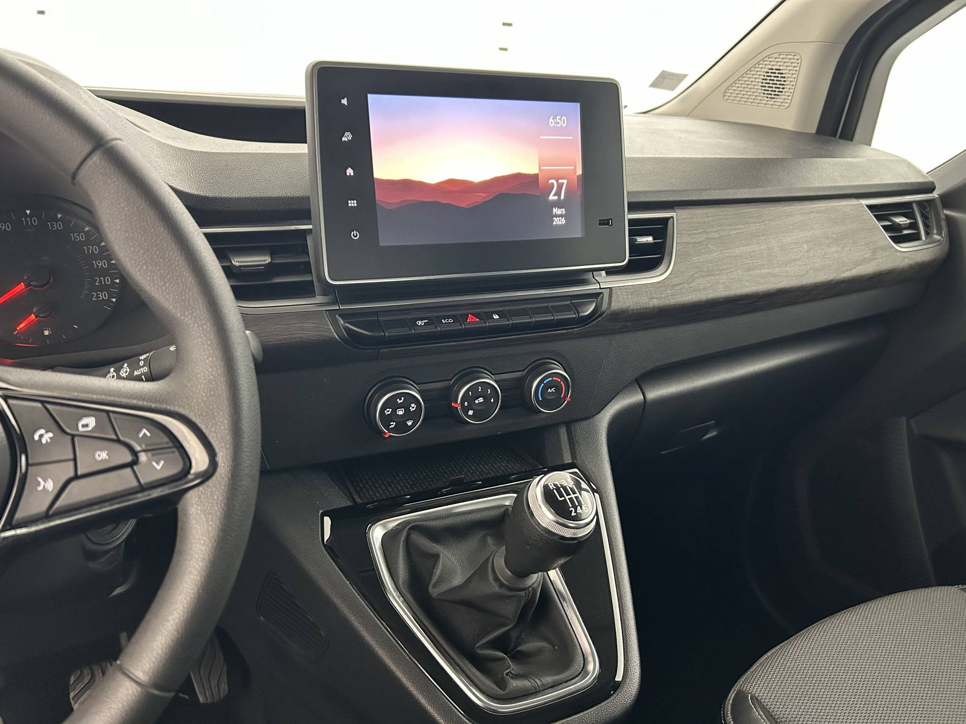 Vente en ligne Renault Kangoo  Blue dCi 95 au prix de 21 590 €