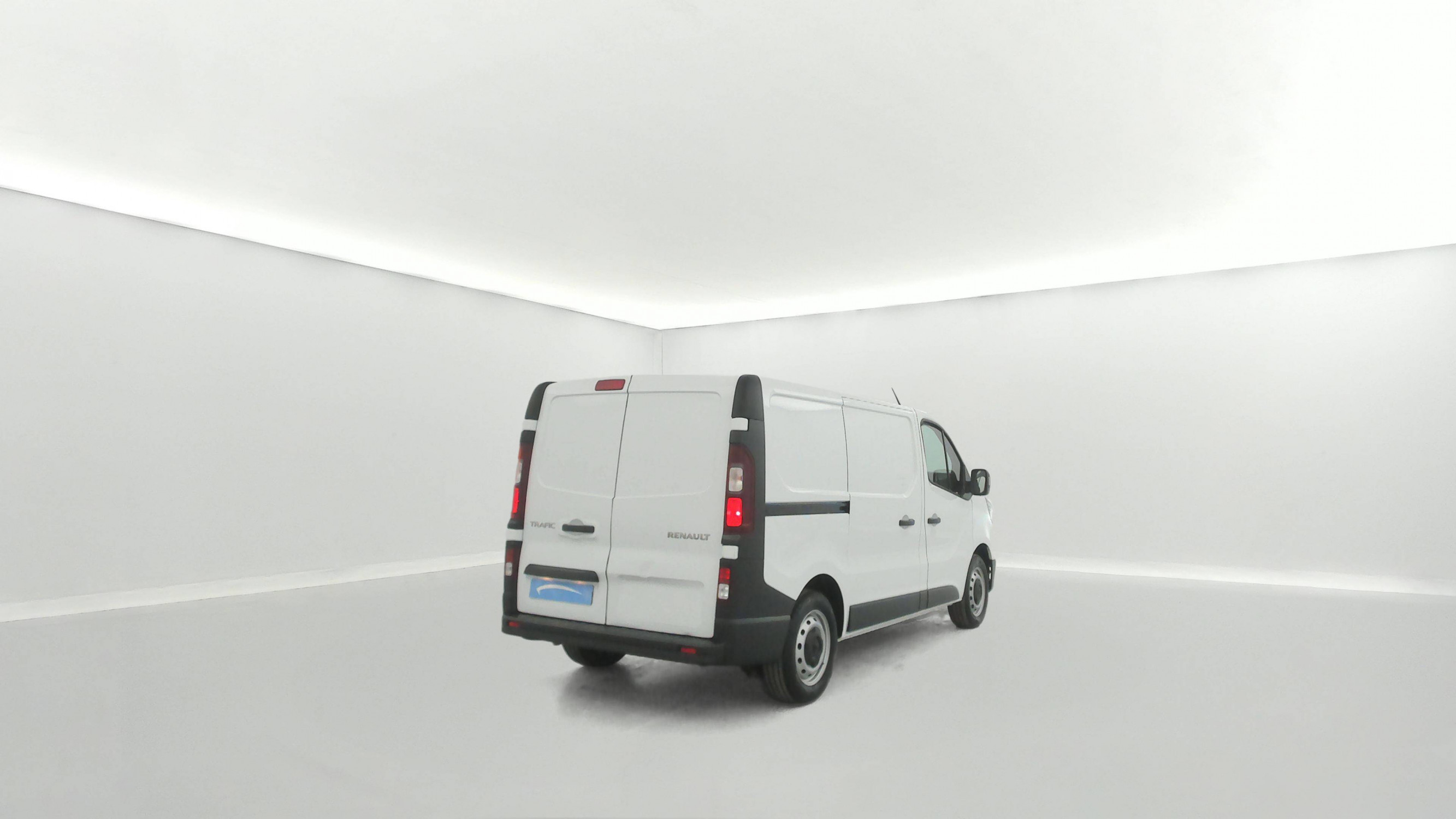 Vente en ligne Renault Trafic 3 Fourgon TRAFIC FG BLUE DCI 130 L1H1 3T GSR2 au prix de 24 990 €