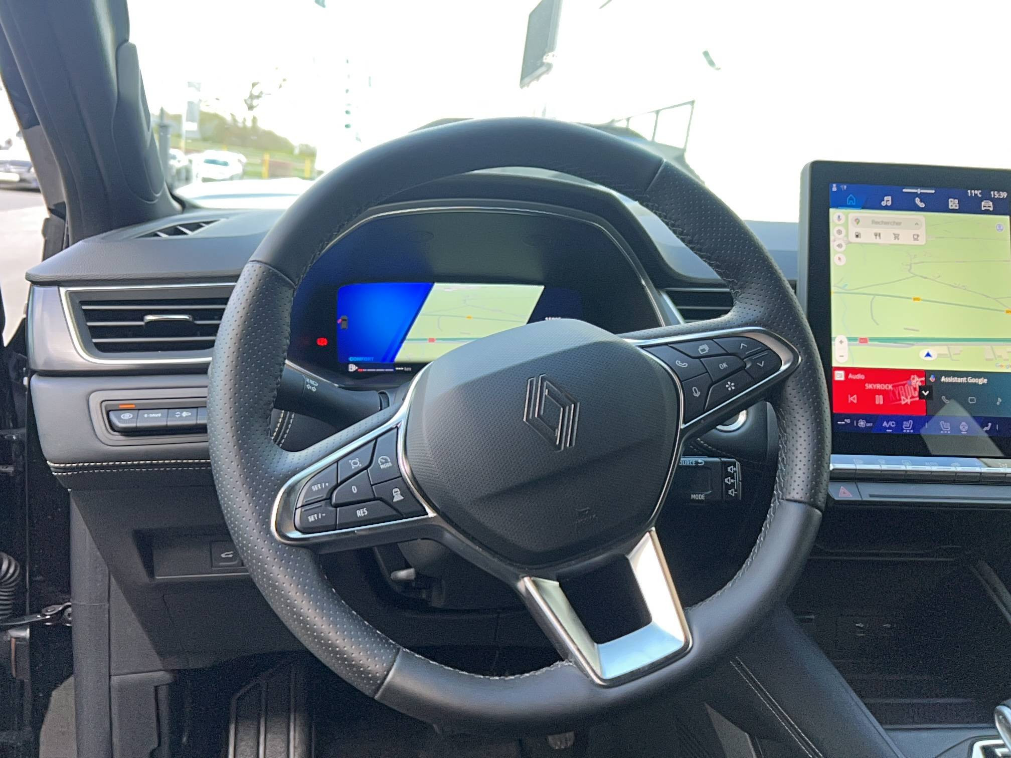 Vente en ligne Renault Symbioz  E-Tech full hybrid 145 au prix de 28 790 €