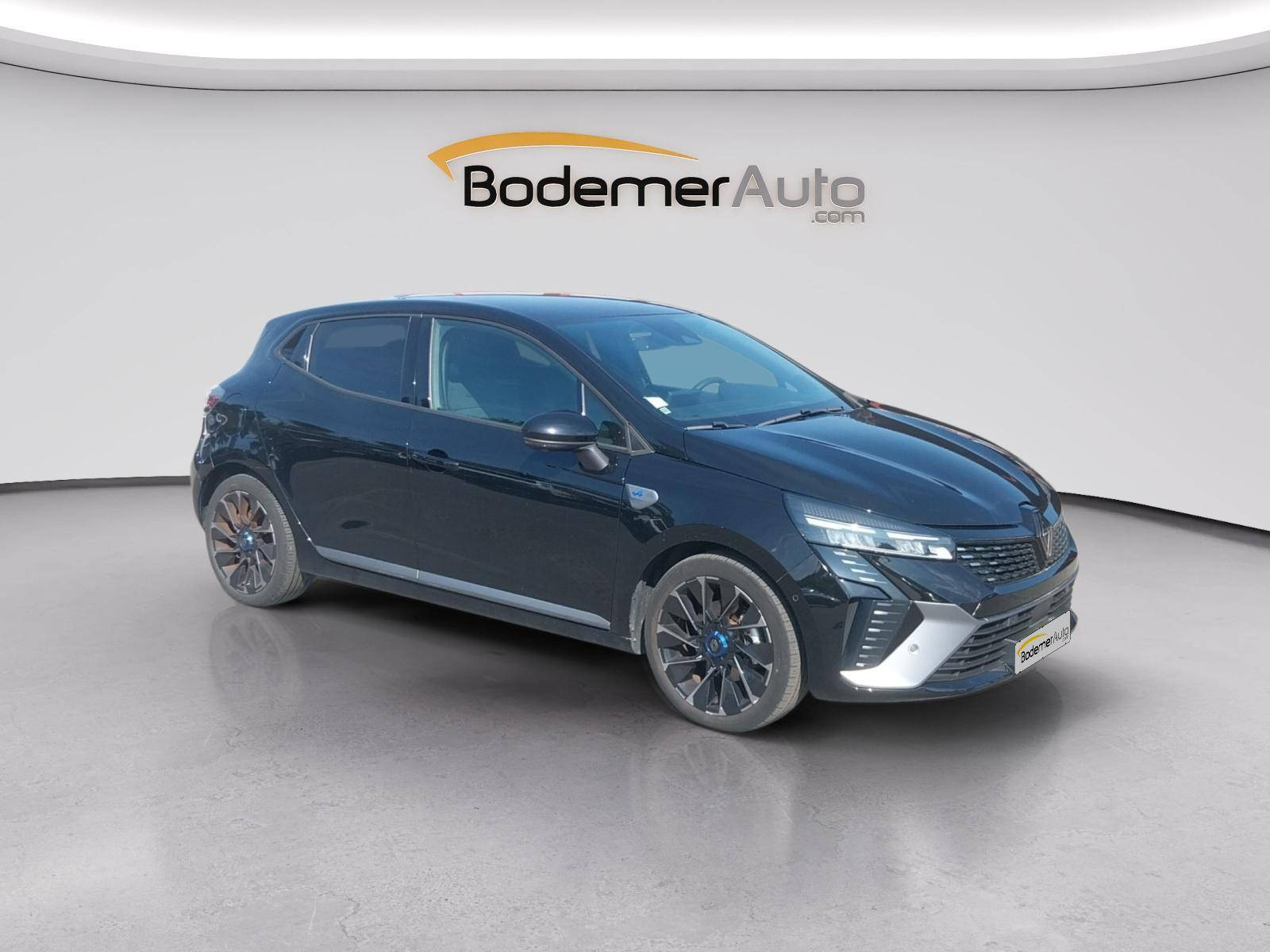 Vente en ligne Renault Clio 5 Clio E-Tech full hybrid 145 au prix de 20 990 €
