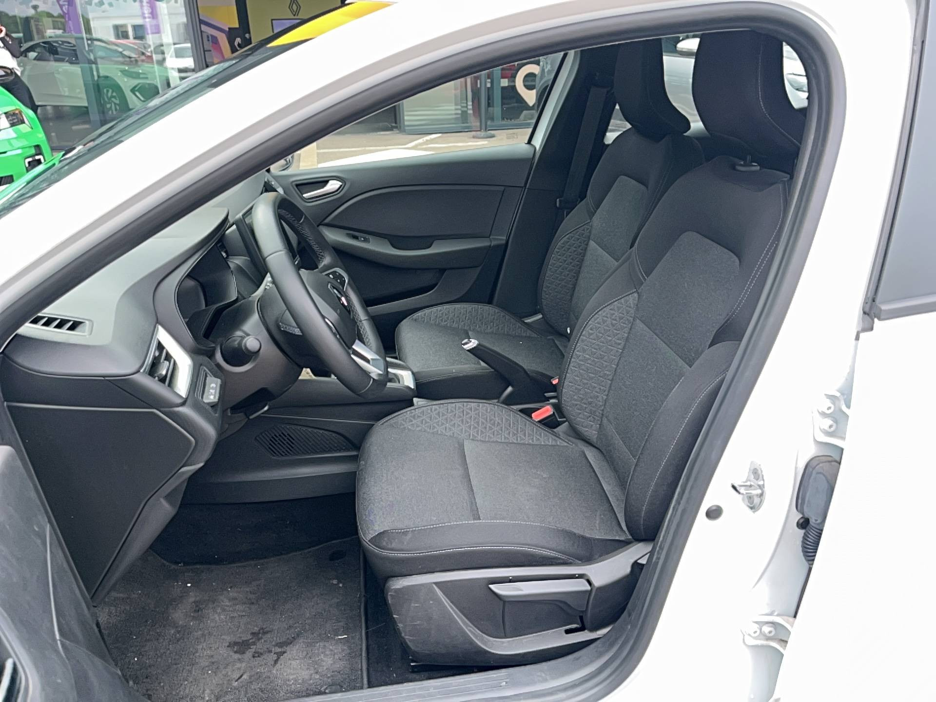 Vente en ligne Renault Clio 5 Clio TCe 90 X-Tronic - 21N au prix de 15 791 €
