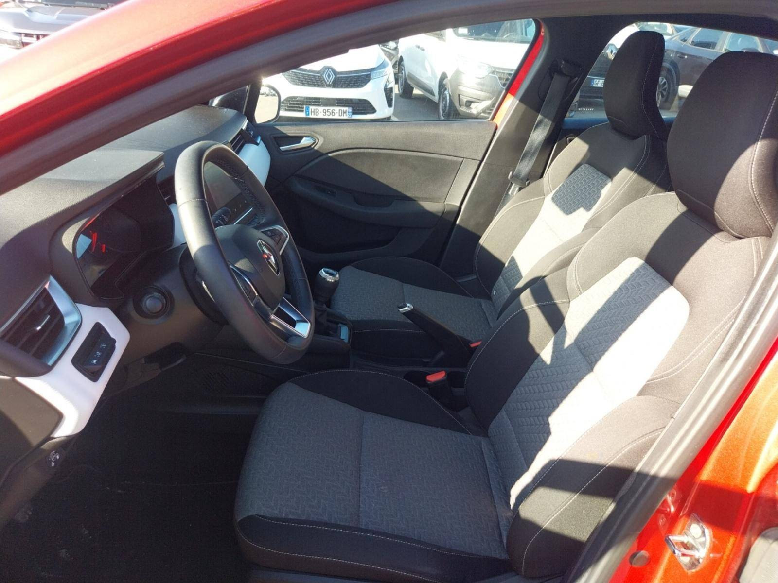 Vente en ligne Renault Clio 5 Clio TCe 90 - 21N au prix de 13 390 €