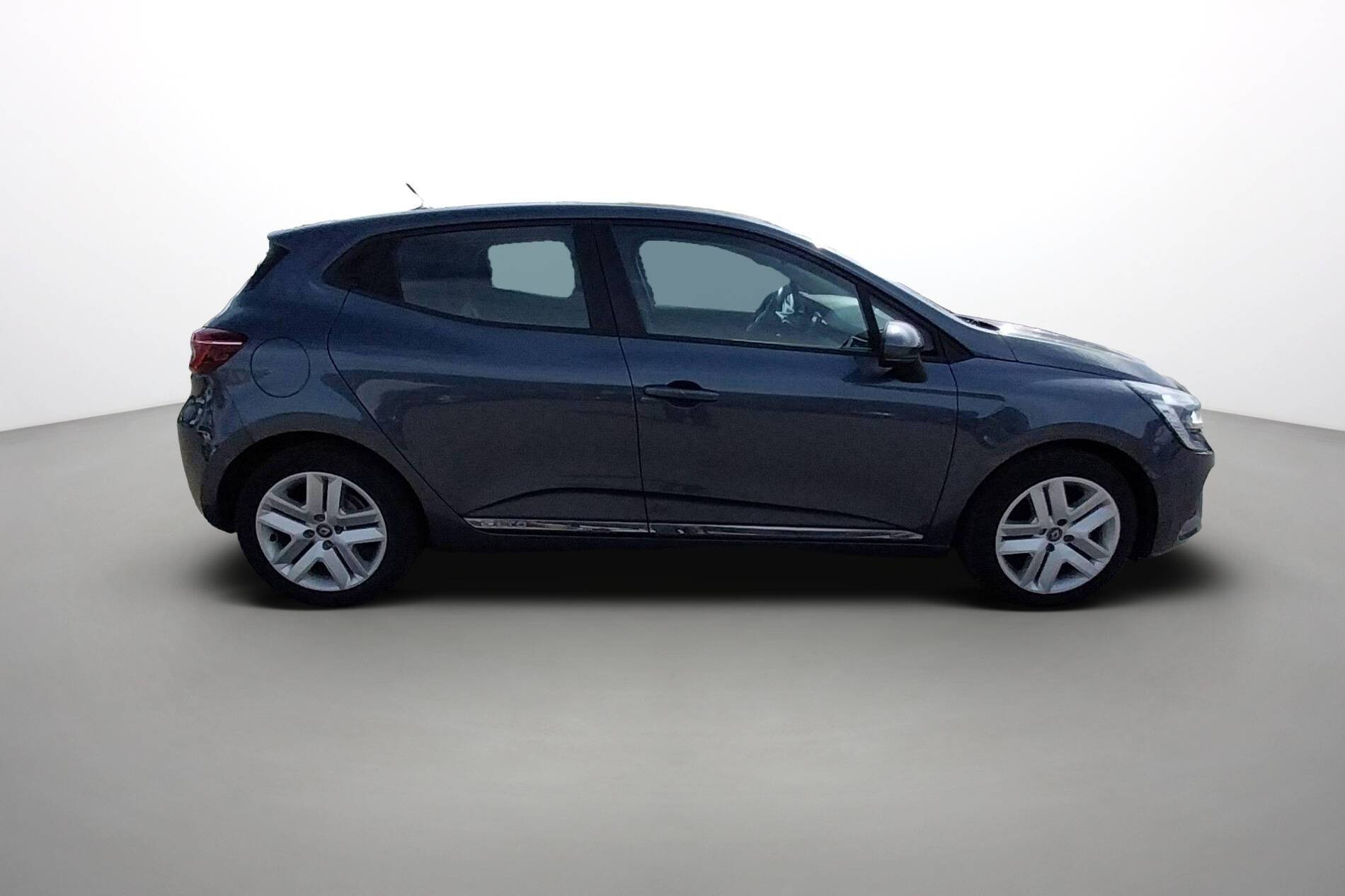Vente en ligne Renault Clio 5 Clio E-Tech 140 - 21N au prix de 14 970 €