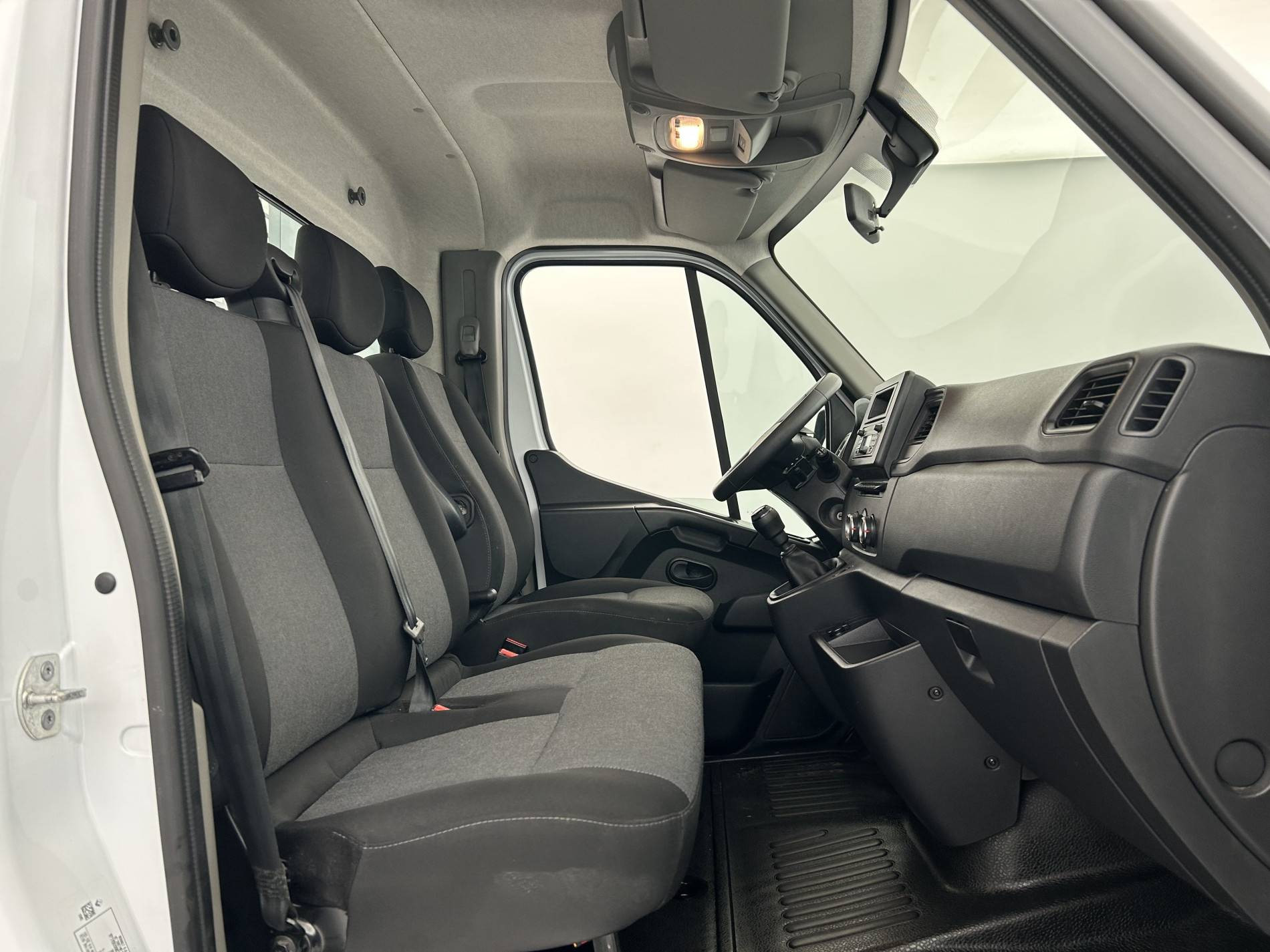 Vente en ligne Renault Master 3 Châssis Cabine MASTER CC PROP RJ3500 L2 PAFC BLUE DCI 130 EURO VI au prix de 32 880 €