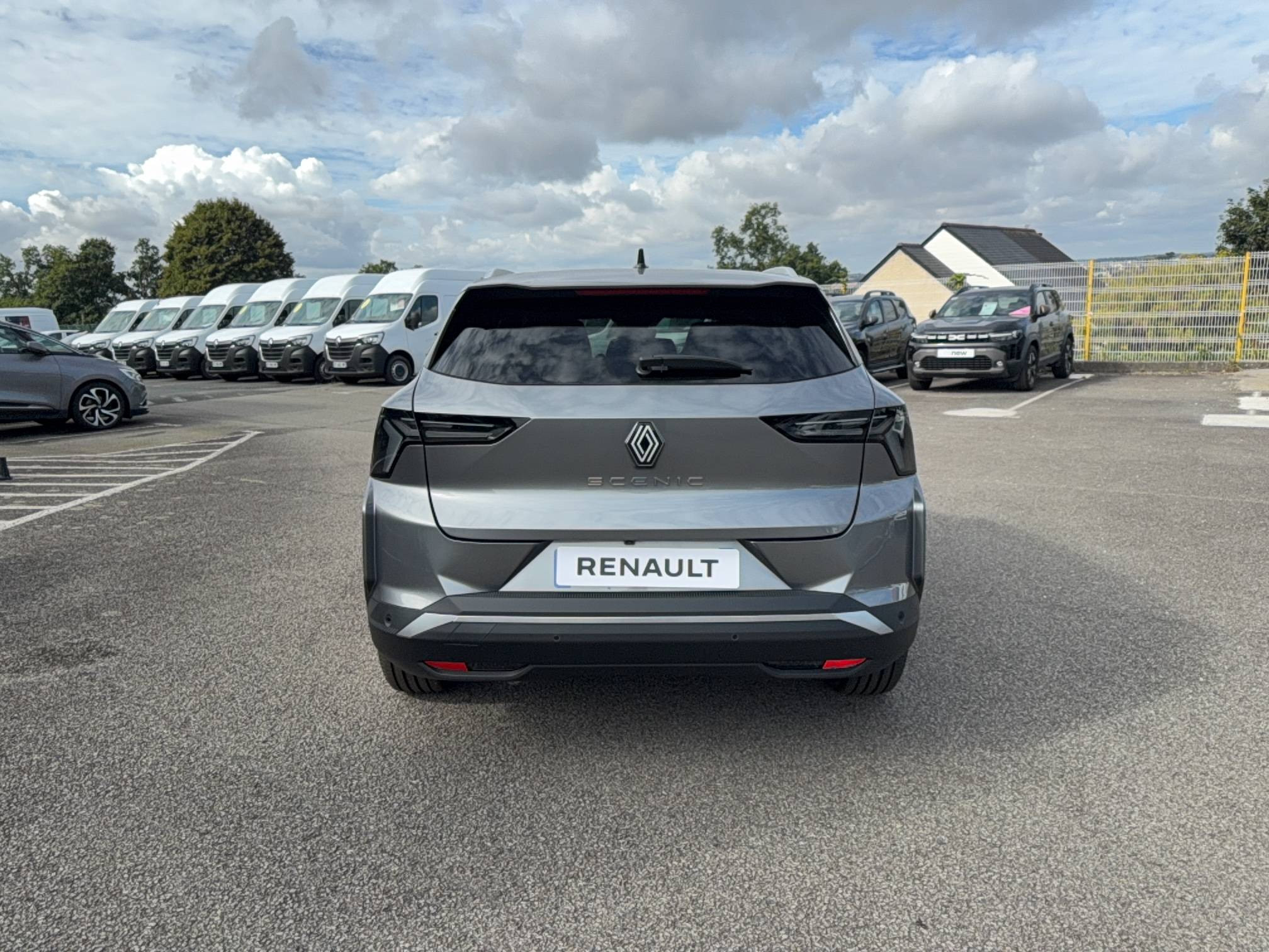 Vente en ligne Renault Scenic E-Tech Scenic E-Tech électrique 220 ch grande autonomie au prix de 46 990 €