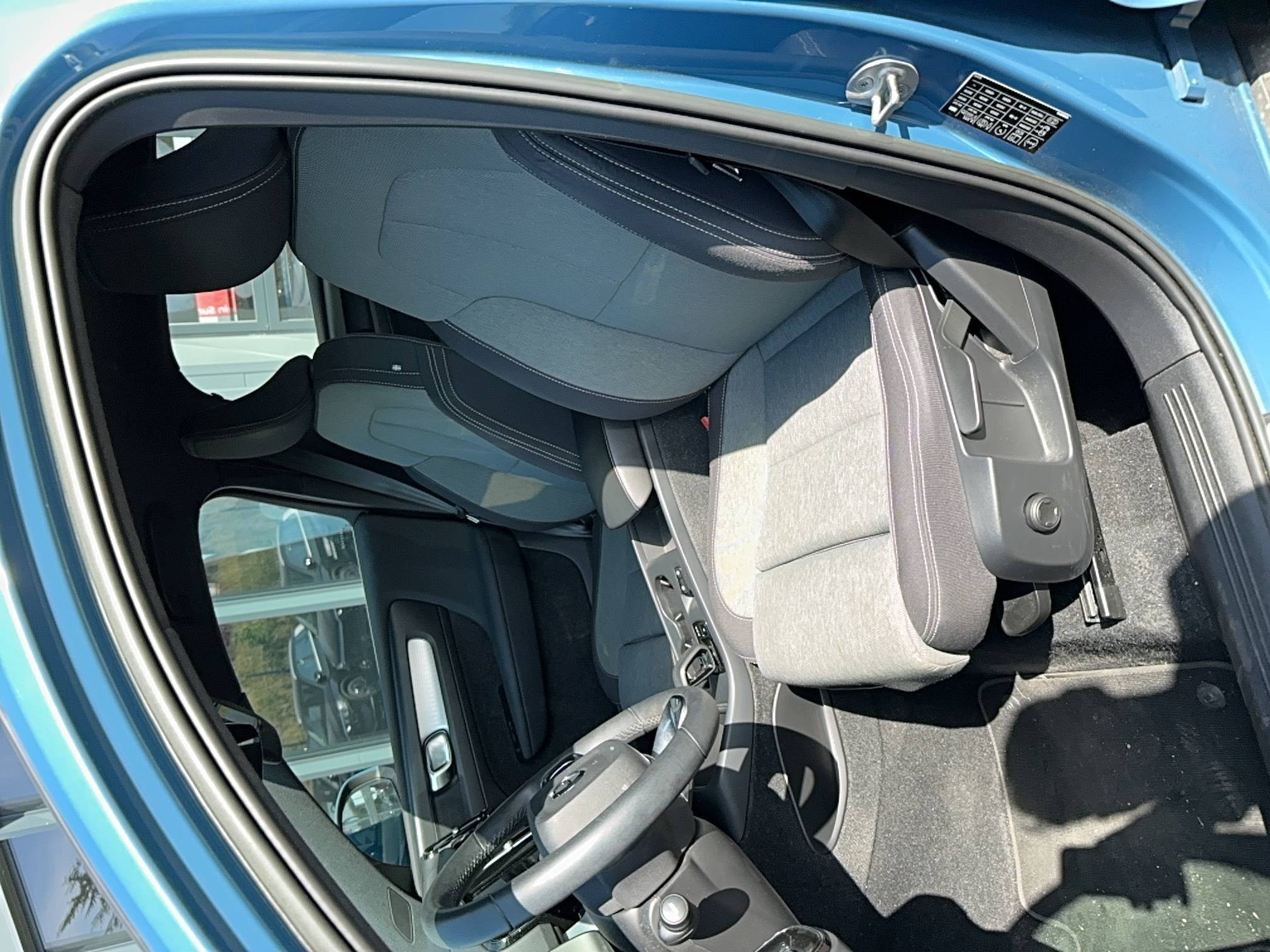 Vente en ligne Volvo XC40  T4 Recharge 129+82 ch DCT7 au prix de 26 460 €