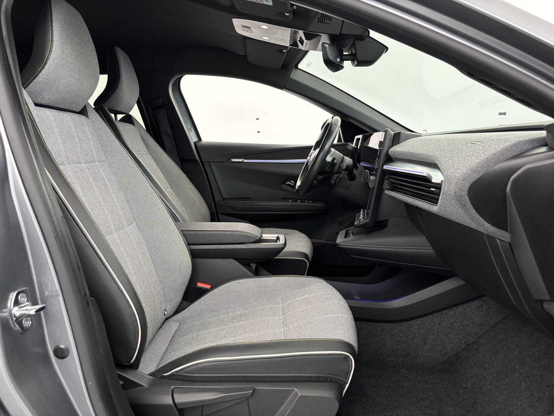 Vente en ligne Renault Megane E-Tech  EV60 220 ch super charge au prix de 24 990 €