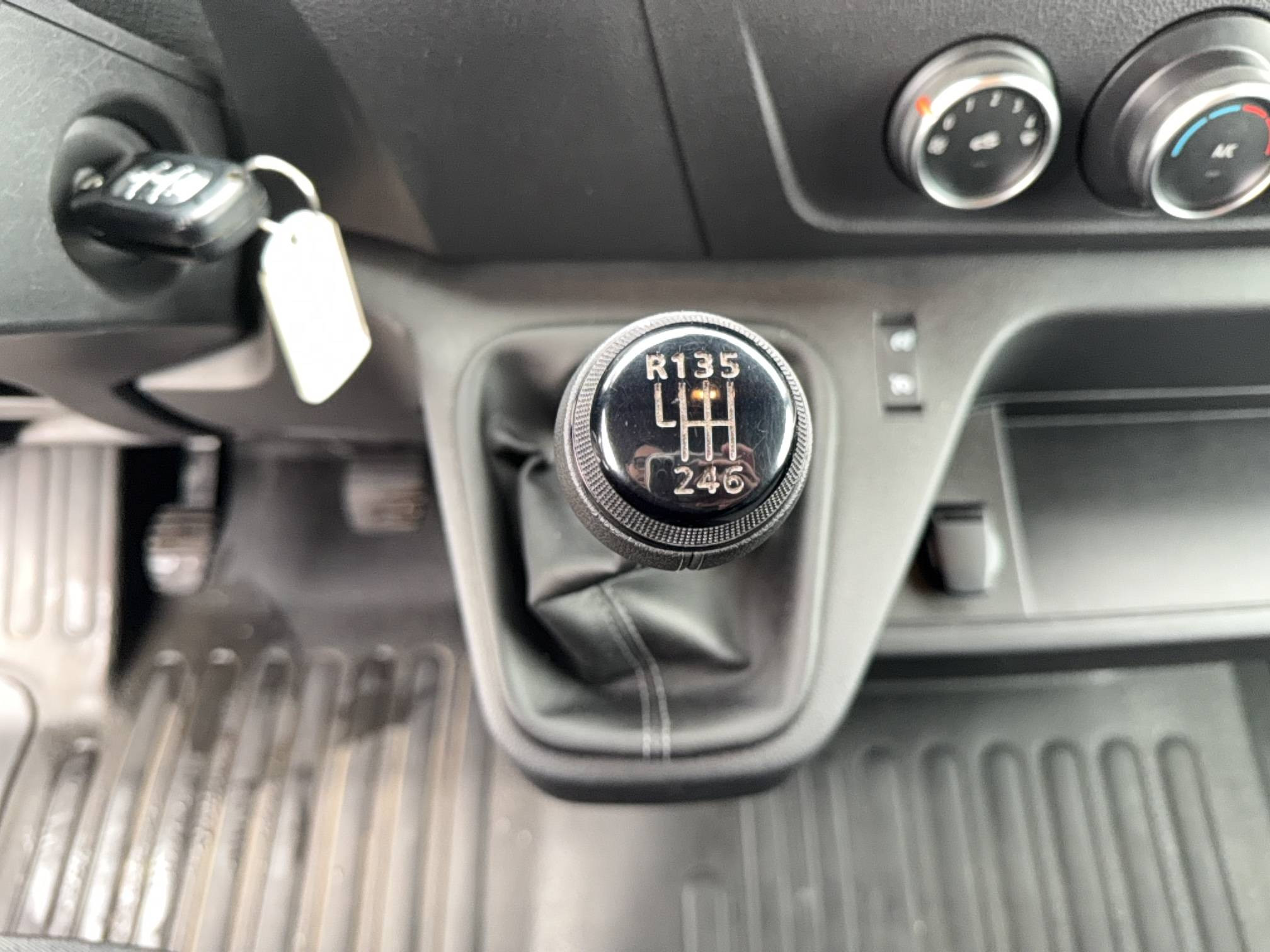 Vente en ligne Renault Master Fourgon MASTER FGN TRAC F3500 L3H3 BLUE DCI 135 au prix de 29 840 €