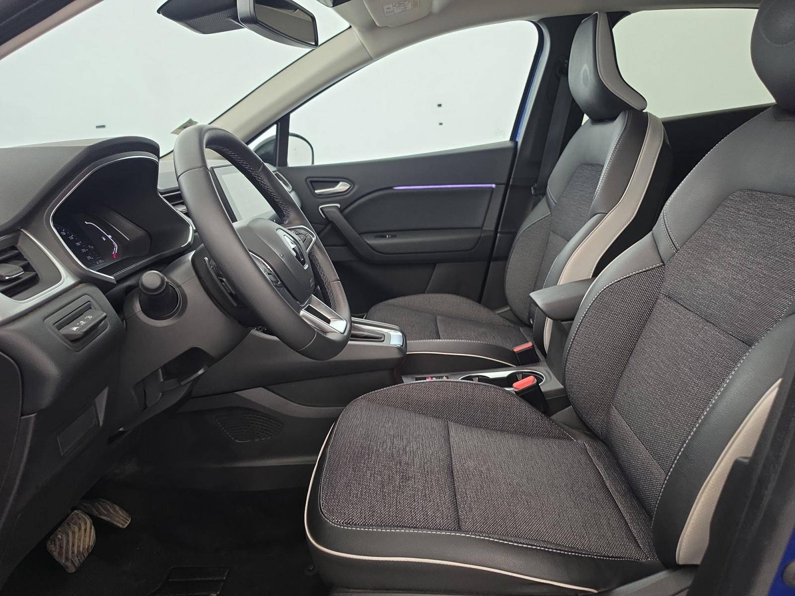 Vente en ligne Renault Captur  mild hybrid 160 EDC au prix de 19 490 €