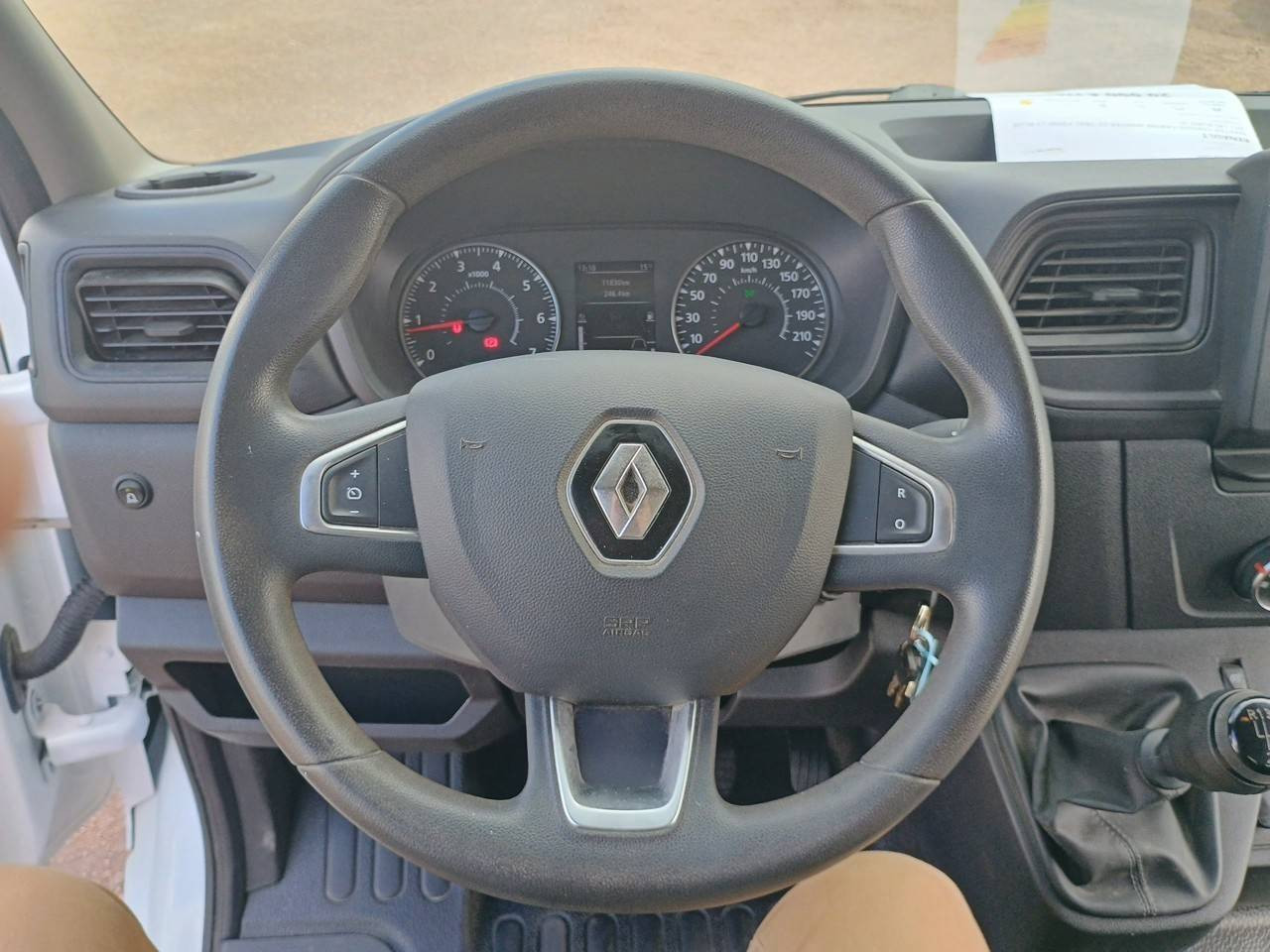 Vente en ligne Renault Master 3 Châssis Cabine MASTER CC TRAC F3500 L3 BLUE DCI 145 EURO VI au prix de 29 990 €