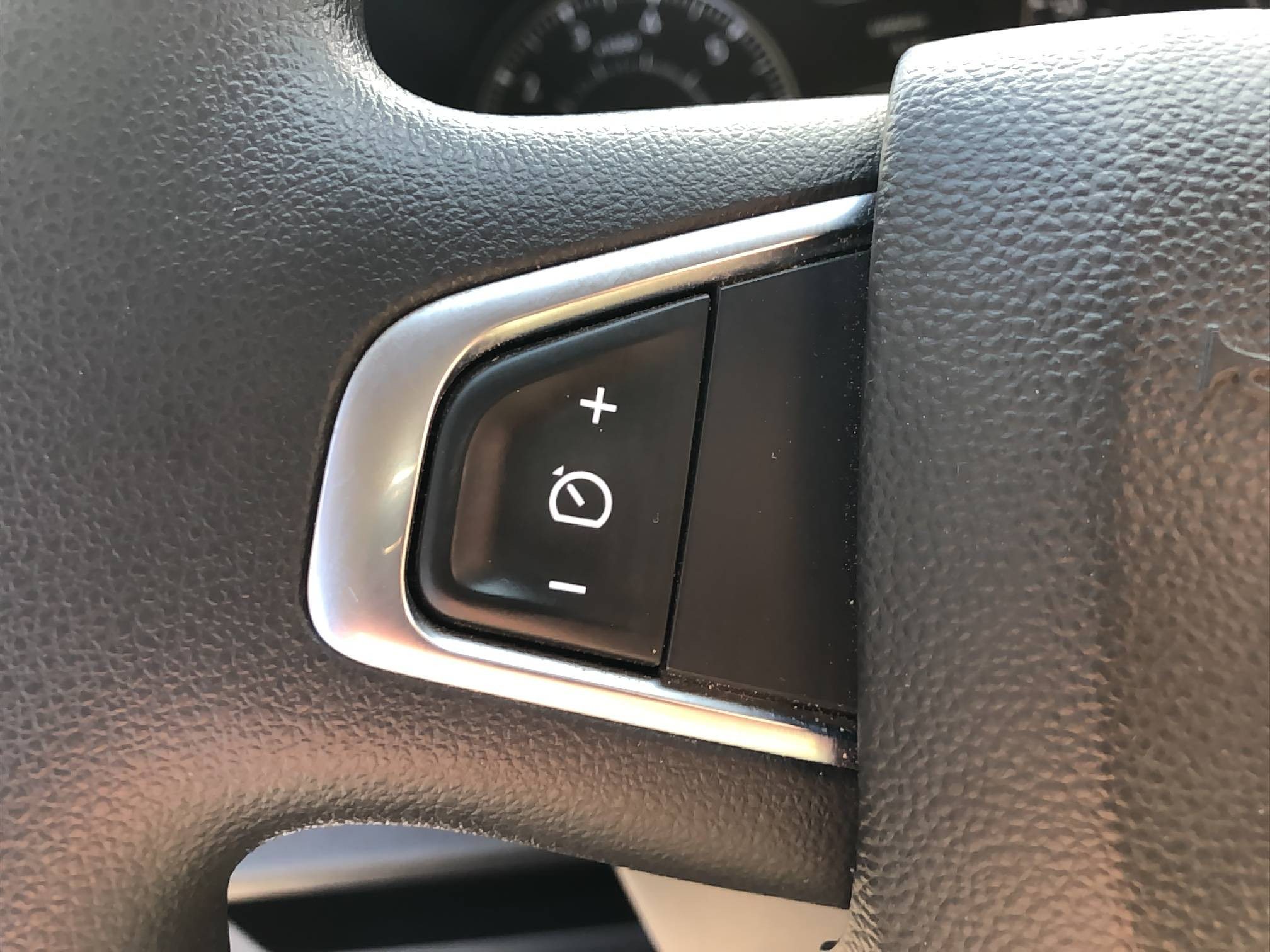 Vente en ligne Renault Master Fourgon MASTER FGN TRAC F3500 L2H2 BLUE DCI 135 au prix de 26 990 €