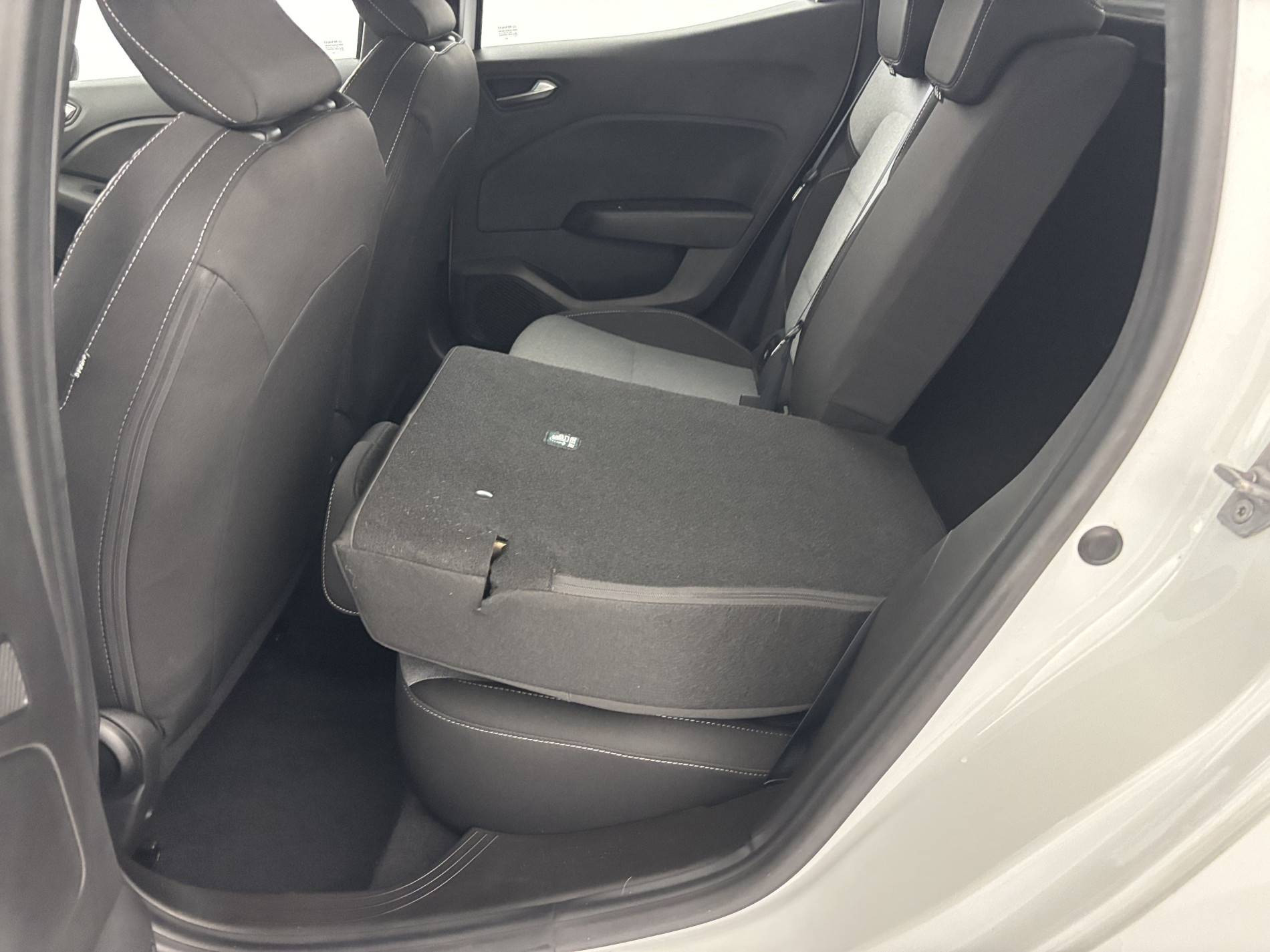 Vente en ligne Renault Clio 5 Clio Eco-G 100 ch GSR2 au prix de 14 200 €