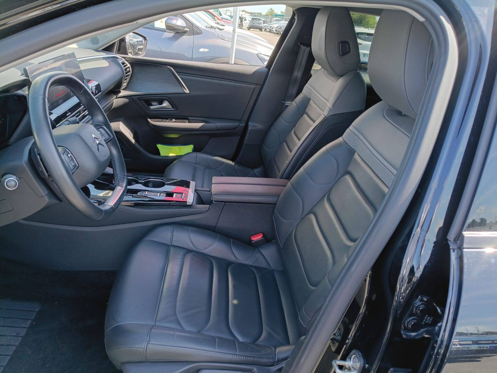 Vente en ligne Citroën C5 X  Hybride Rechargeable 225 S&S e-EAT8 au prix de 21 990 €