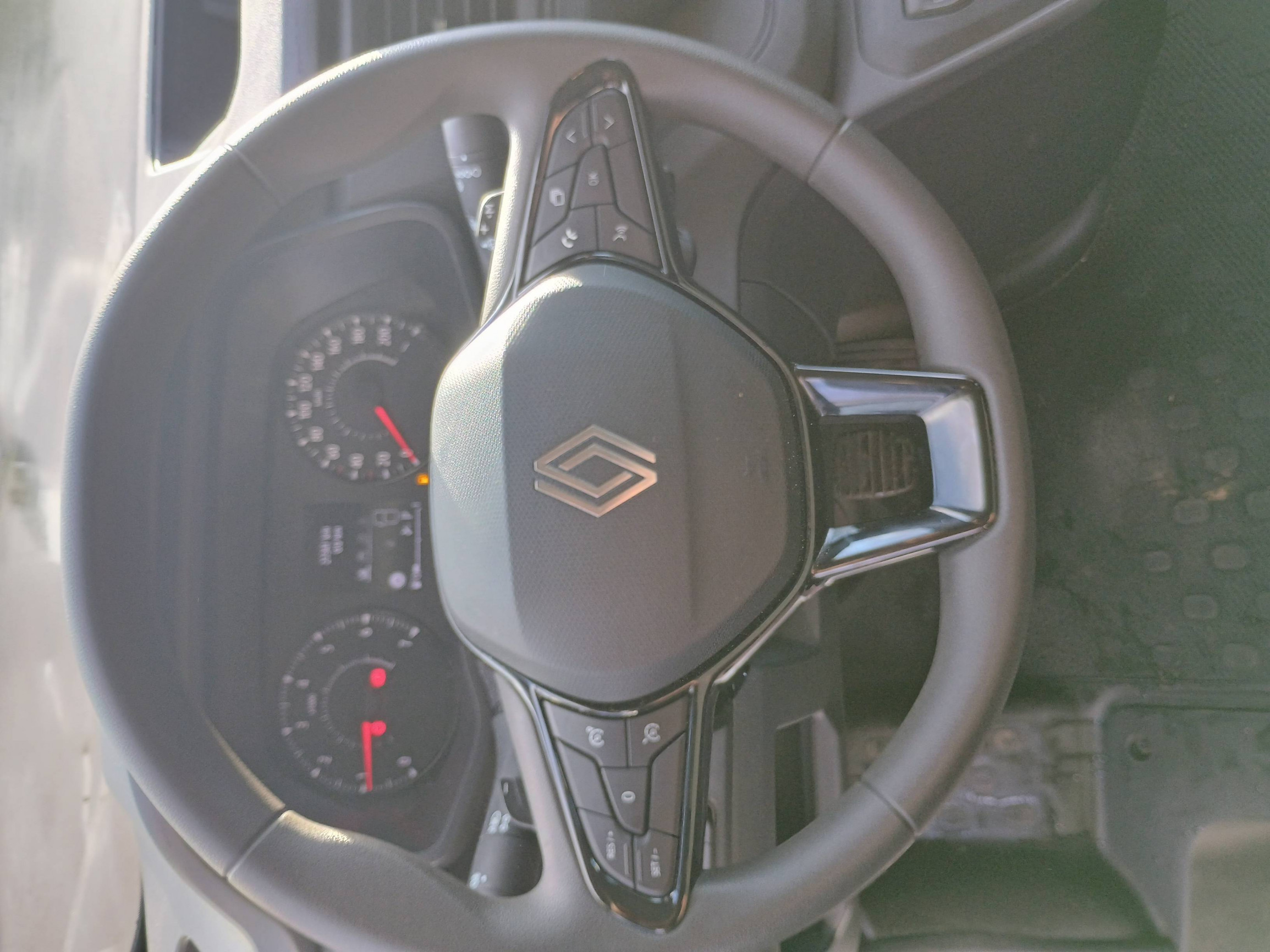 Vente en ligne Renault Trafic Cabine Approfondie TRAFIC CA L2H1 3T BLUE DCI 170 AUTO au prix de 37 991 €