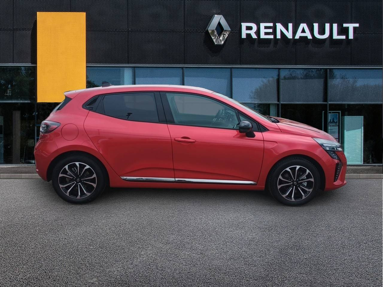 Vente en ligne Renault Clio 5 Clio E-Tech full hybrid 145 au prix de 19 990 €
