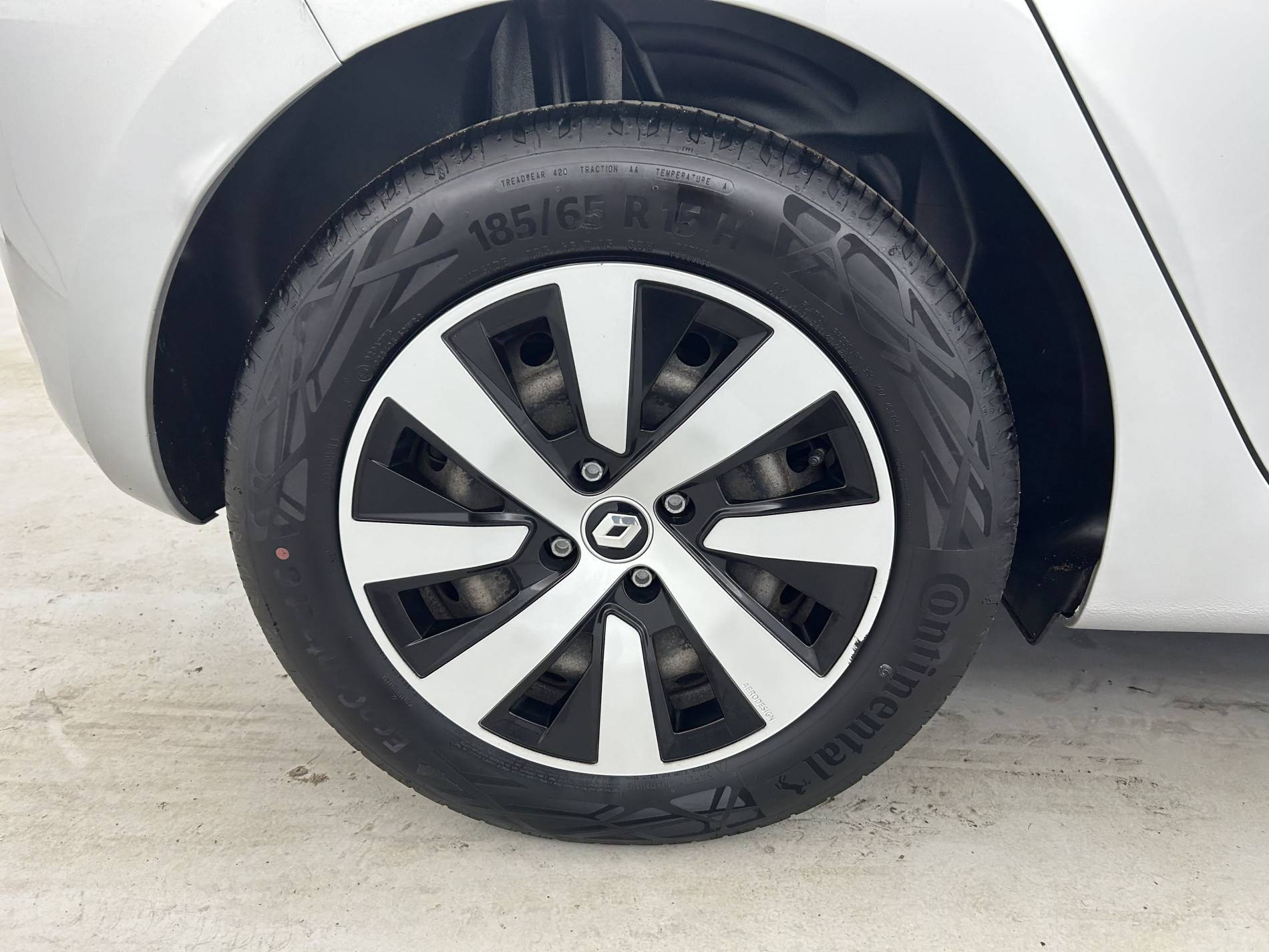 Vente en ligne Renault Clio 5 Clio TCe 90 au prix de 15 490 €