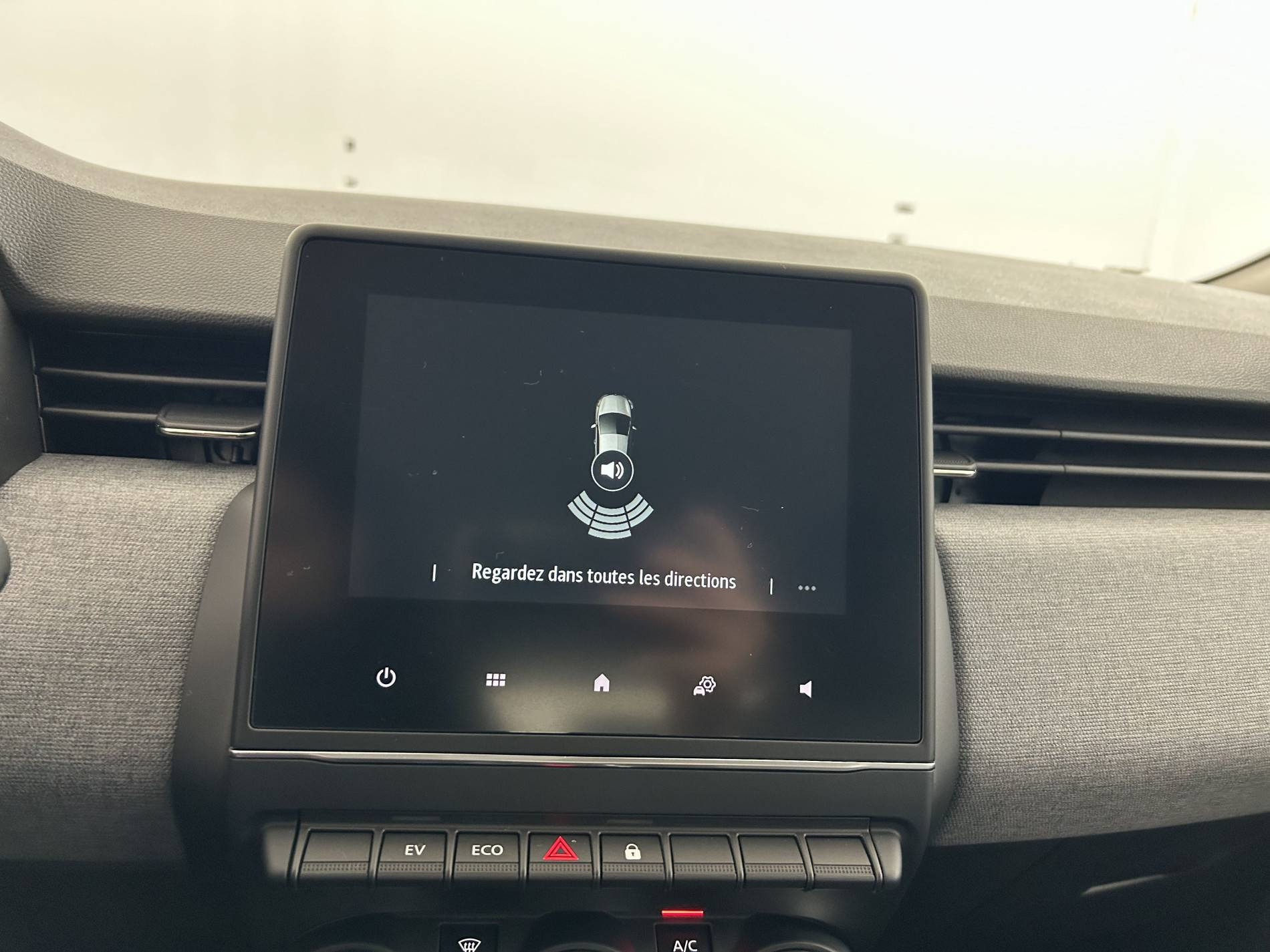 Vente en ligne Renault Clio 5 Clio E-Tech full hybrid 145 ch GSR2 au prix de 19 990 €