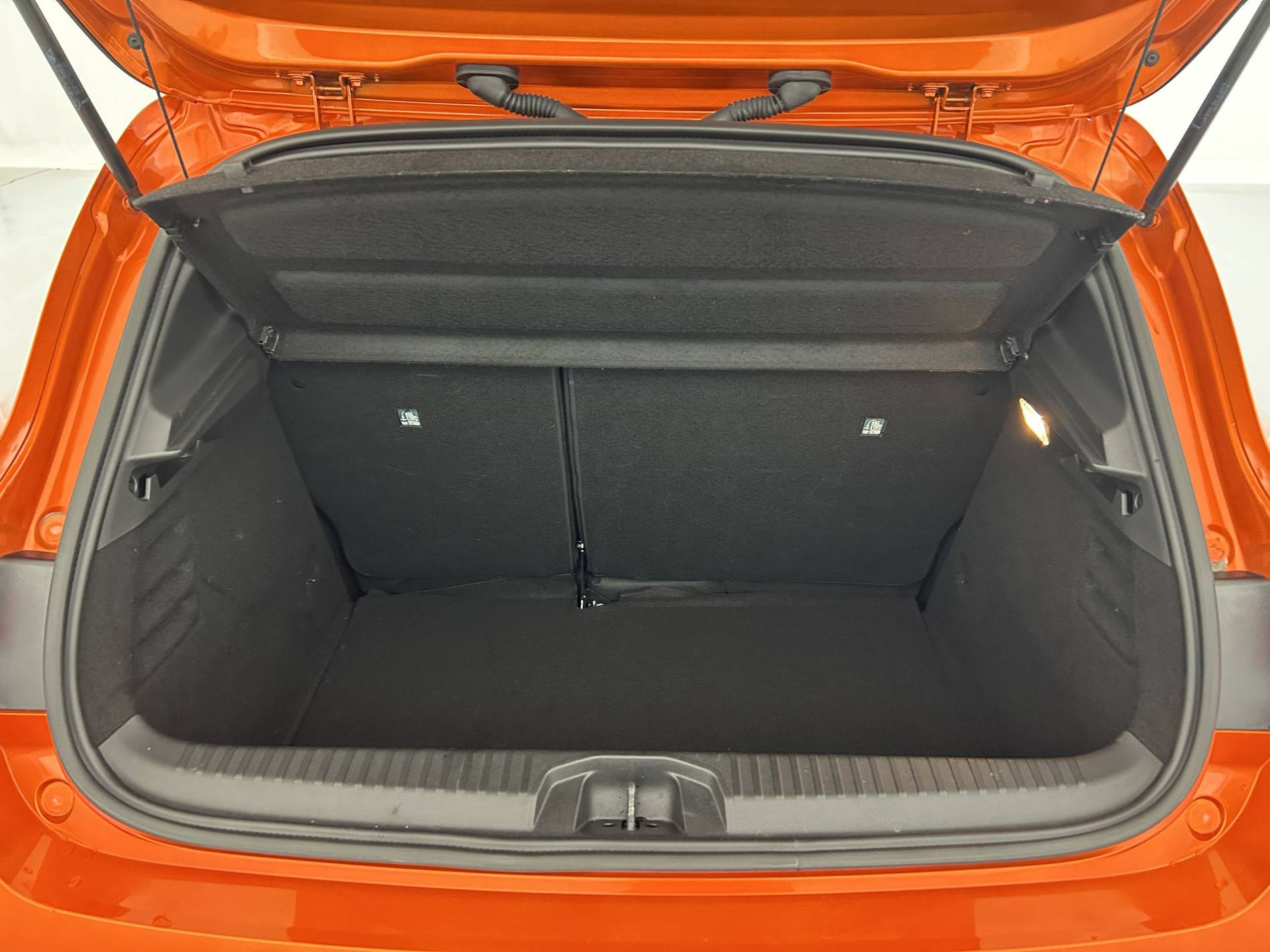 Vente en ligne Renault Clio 5 Clio TCe 140 - 21N au prix de 14 990 €