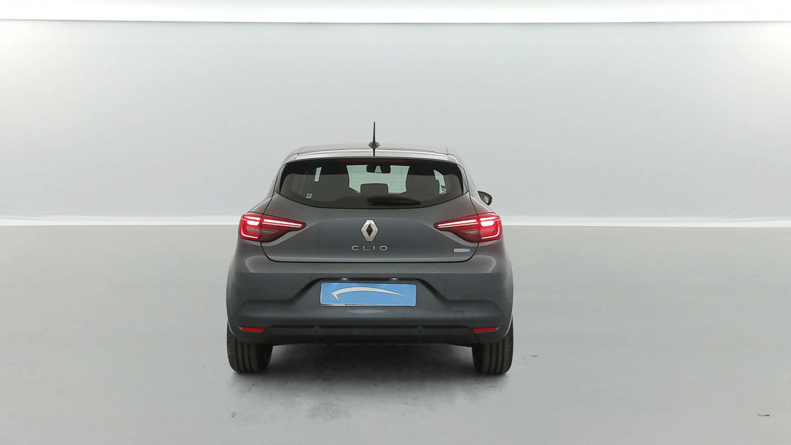 Vente en ligne Renault Clio 5 Clio E-Tech 140 - 21N au prix de 17 000 €