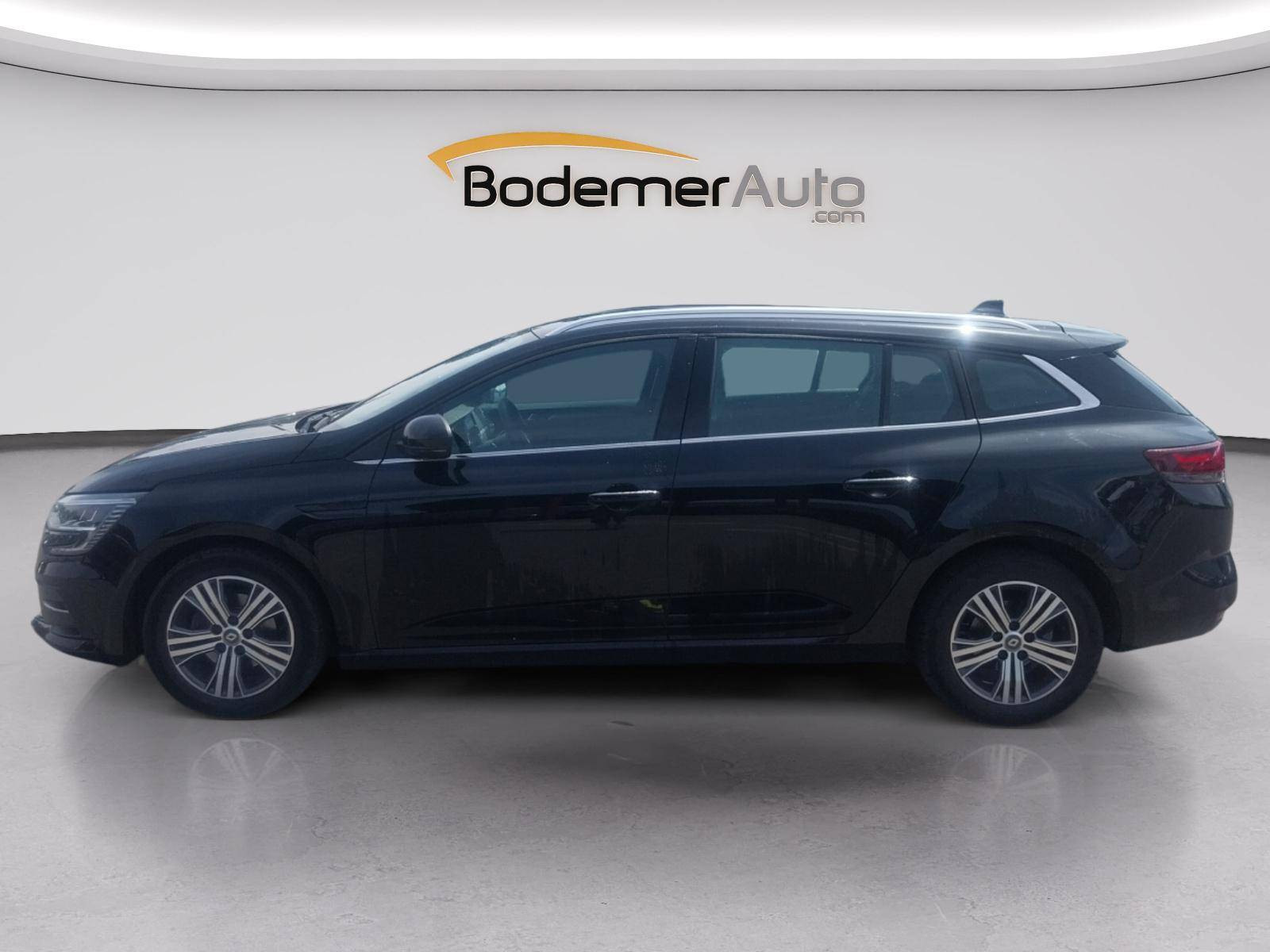 Vente en ligne Renault Megane 4 Estate  Blue dCi 115 EDC au prix de 16 990 €