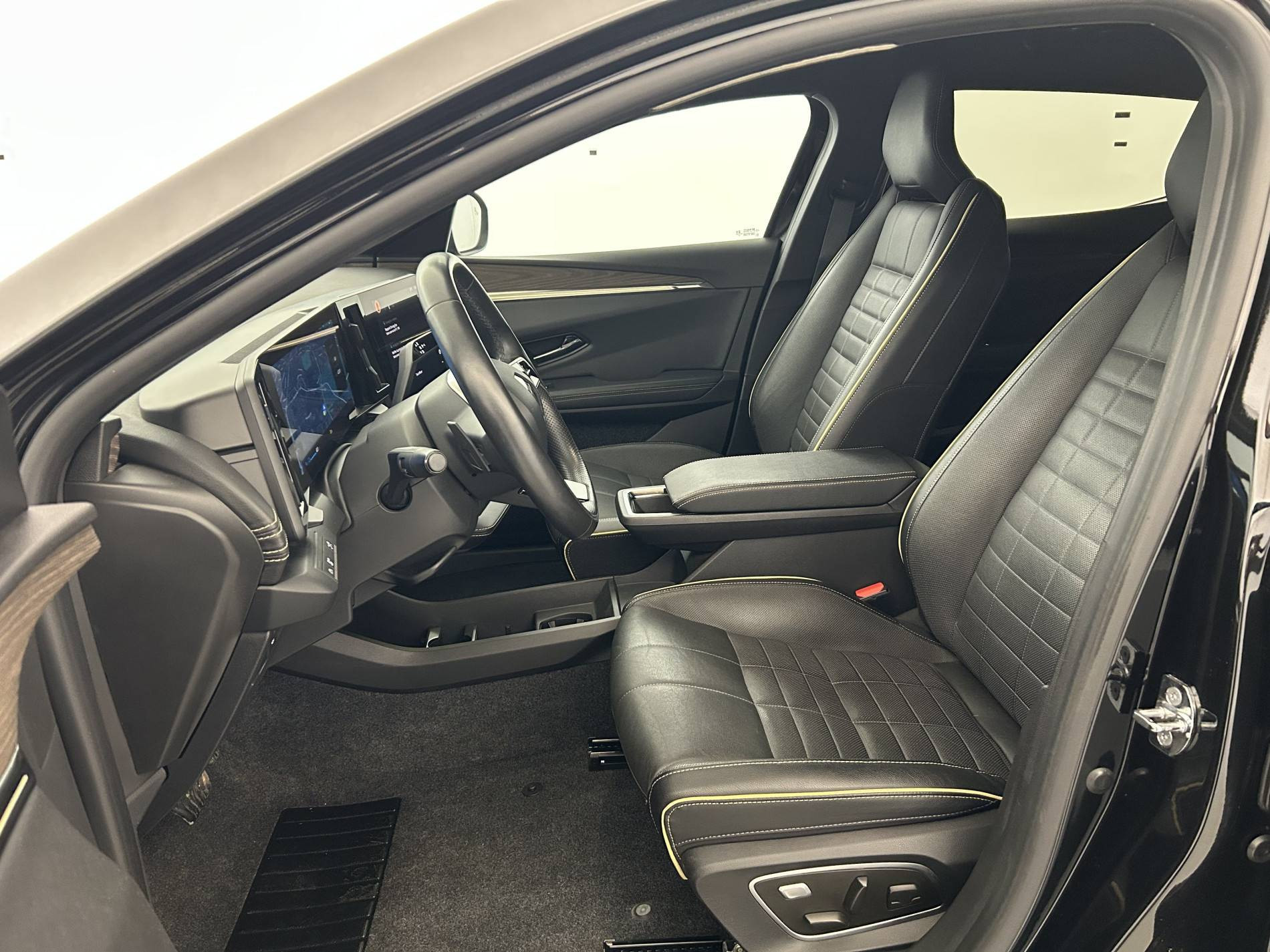 Vente en ligne Renault Megane E-Tech  EV60 220 ch super charge au prix de 25 791 €
