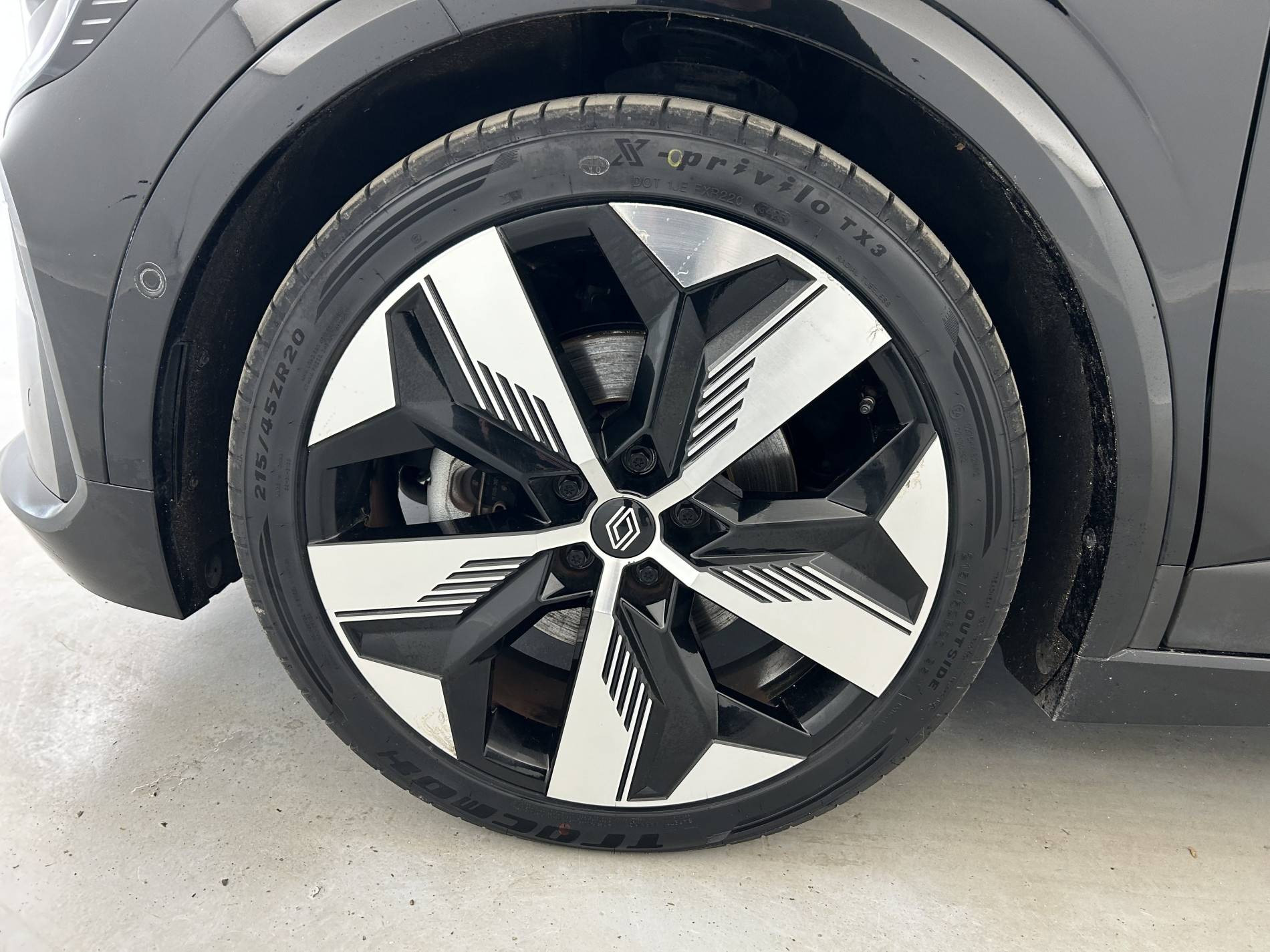 Vente en ligne Renault Megane E-Tech  EV60 220 ch super charge au prix de 21 990 €